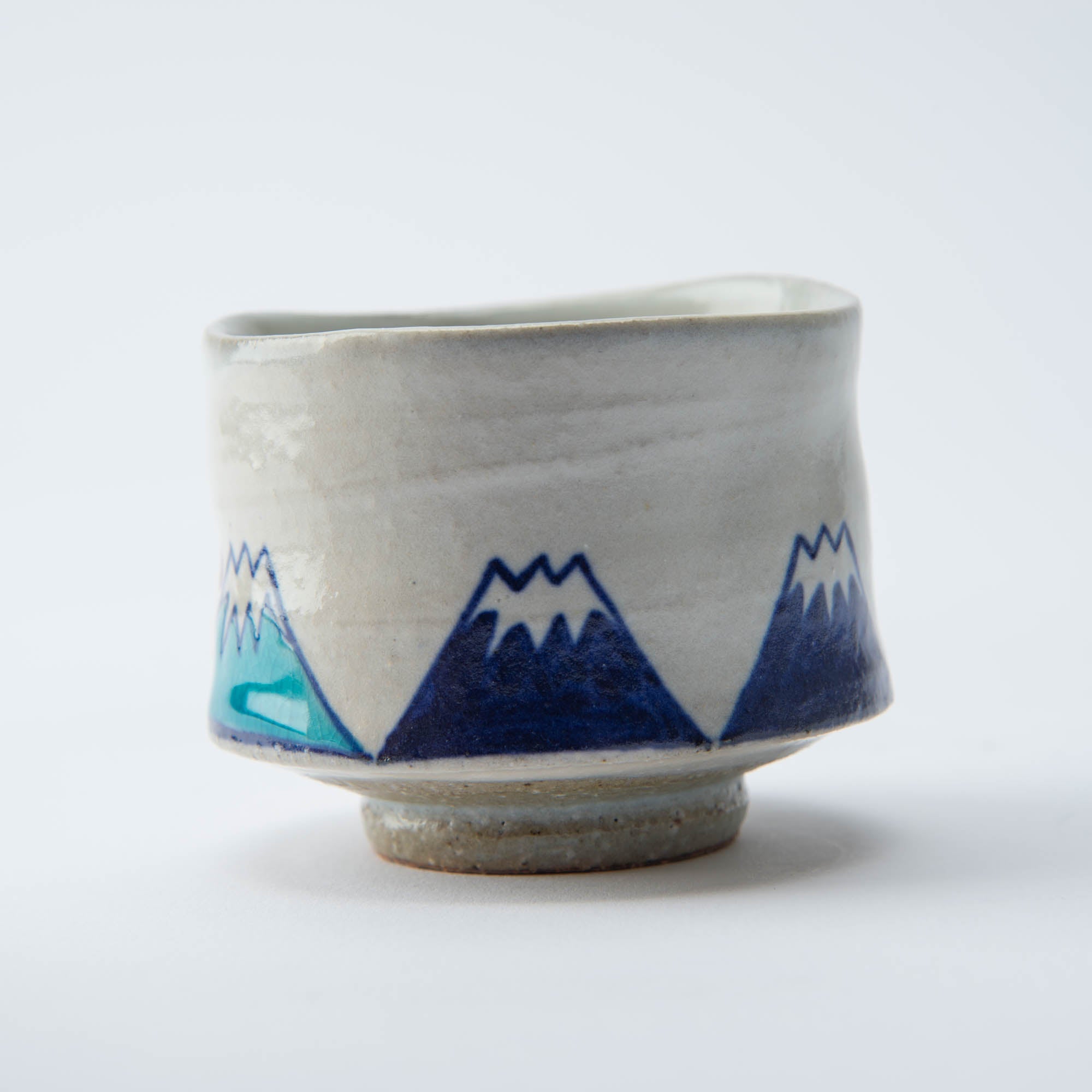 Kokuzou Kiln Mt Fuji Kutani Guinomi Sake Cup - MUSUBI KILN - Quality Japanese Tableware and Gift