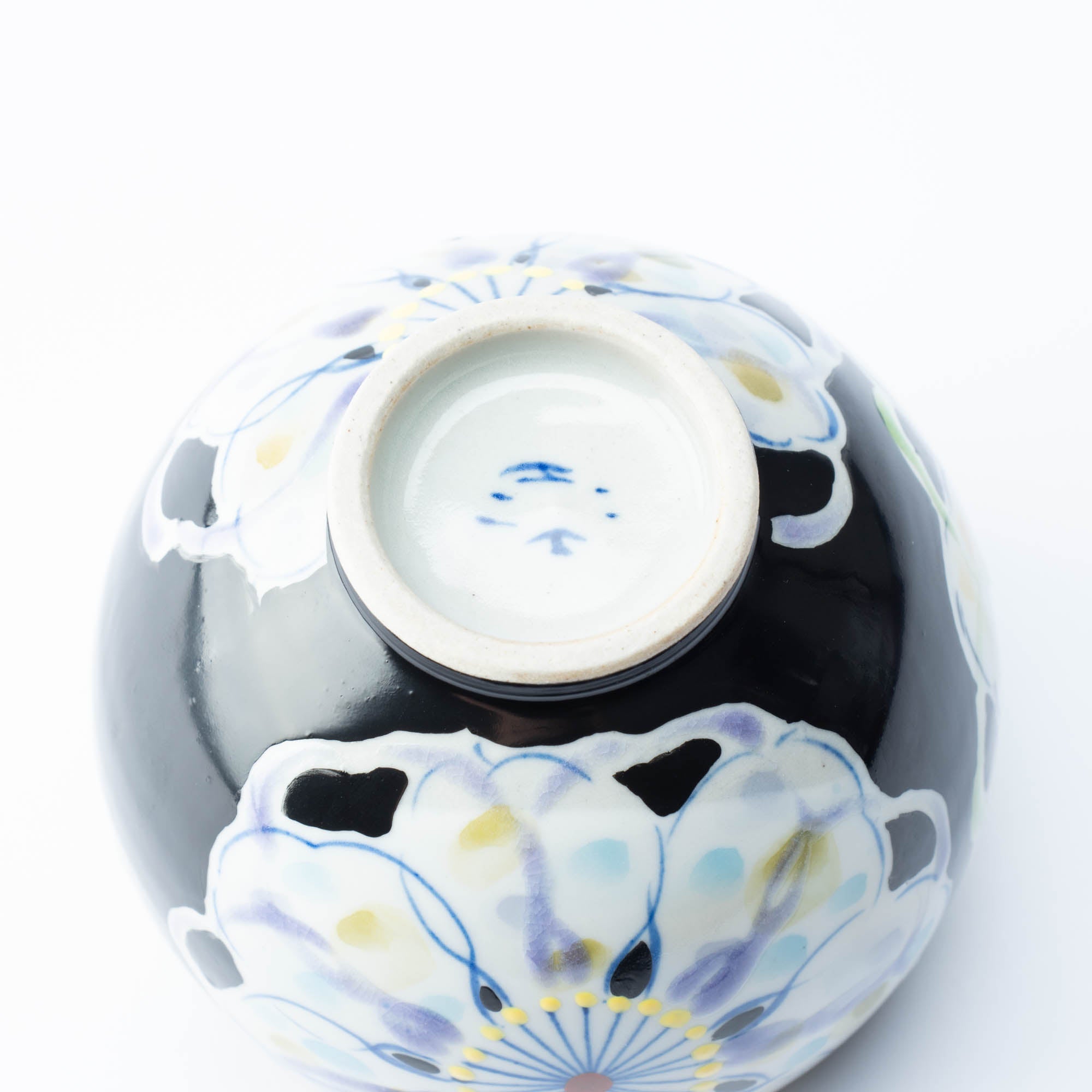 Kokuzou Kiln Polychrome Flowers Kutani Yunomi Japanese Teacup - MUSUBI KILN - Quality Japanese Tableware and Gift