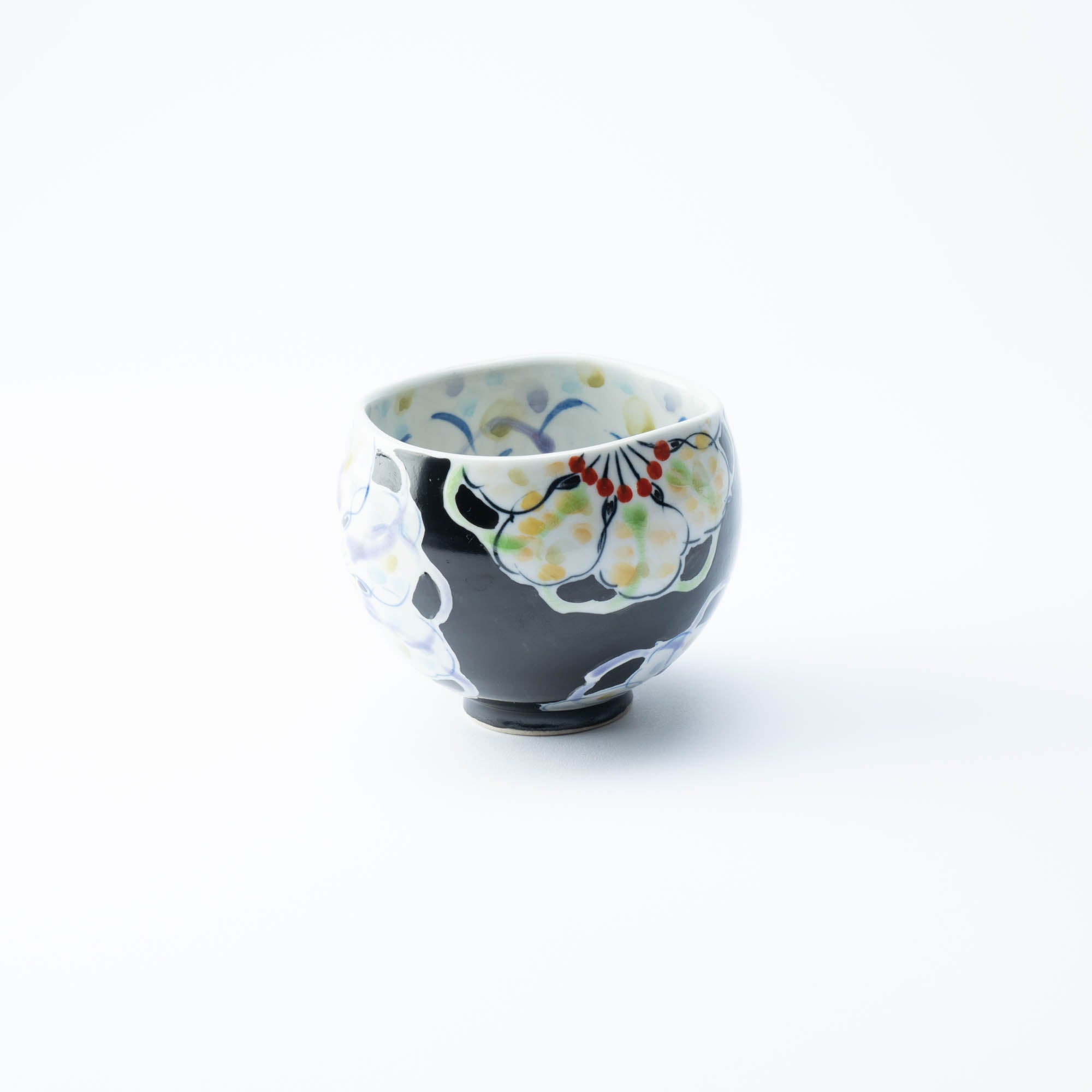 Kokuzou Kiln Polychrome Flowers Kutani Yunomi Japanese Teacup - MUSUBI KILN - Quality Japanese Tableware and Gift