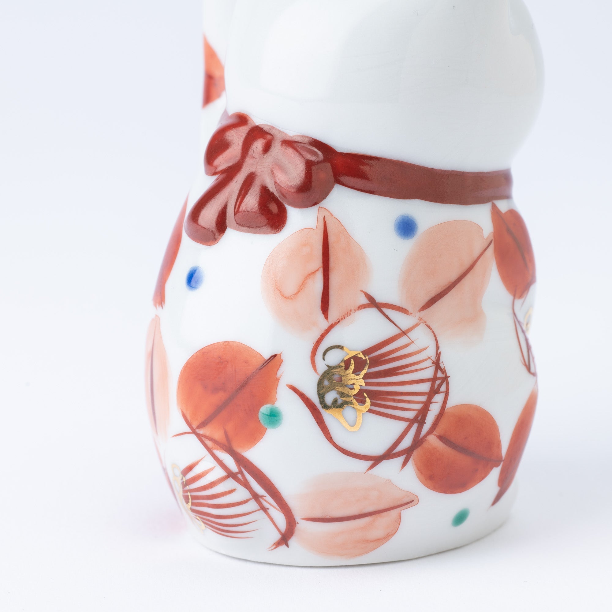 Kokuzou Kiln Red Camellia Kutani Lucky Cat - MUSUBI KILN - Quality Japanese Tableware and Gift