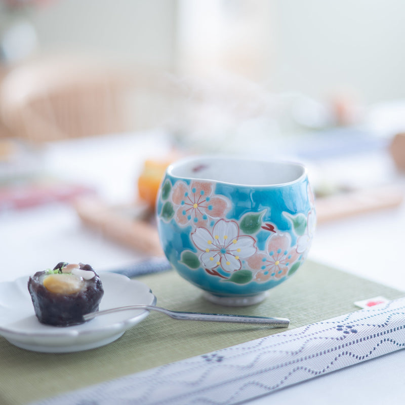 Kokuzou Kiln Sakura Blossom Kutani Yunomi Japanese Teacup - MUSUBI KILN - Quality Japanese Tableware and Gift