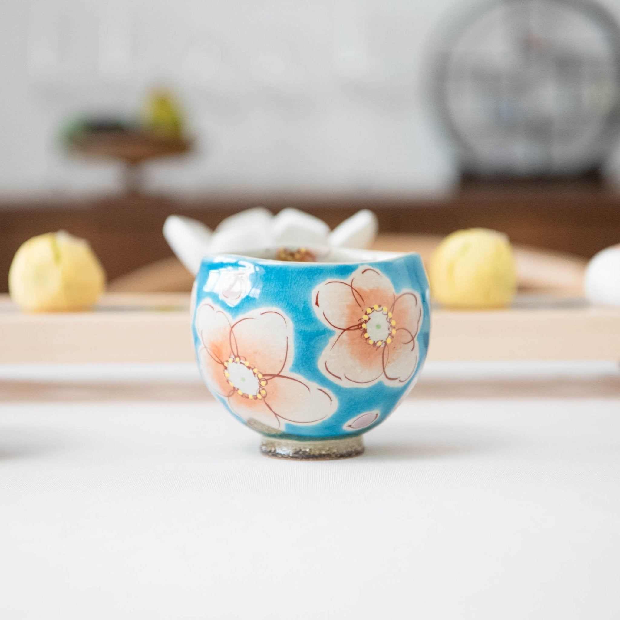 Kokuzou Kiln Sakura Floral Prints Kutani Yunomi Japanese Teacup - MUSUBI KILN - Quality Japanese Tableware and Gift