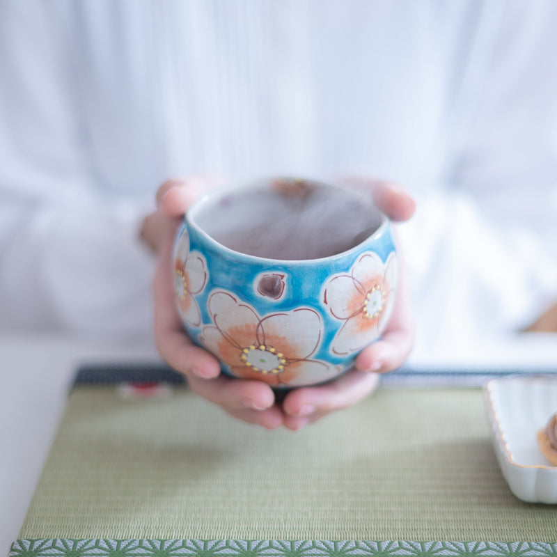 Kokuzou Kiln Sakura Floral Prints Kutani Yunomi Japanese Teacup - MUSUBI KILN - Quality Japanese Tableware and Gift