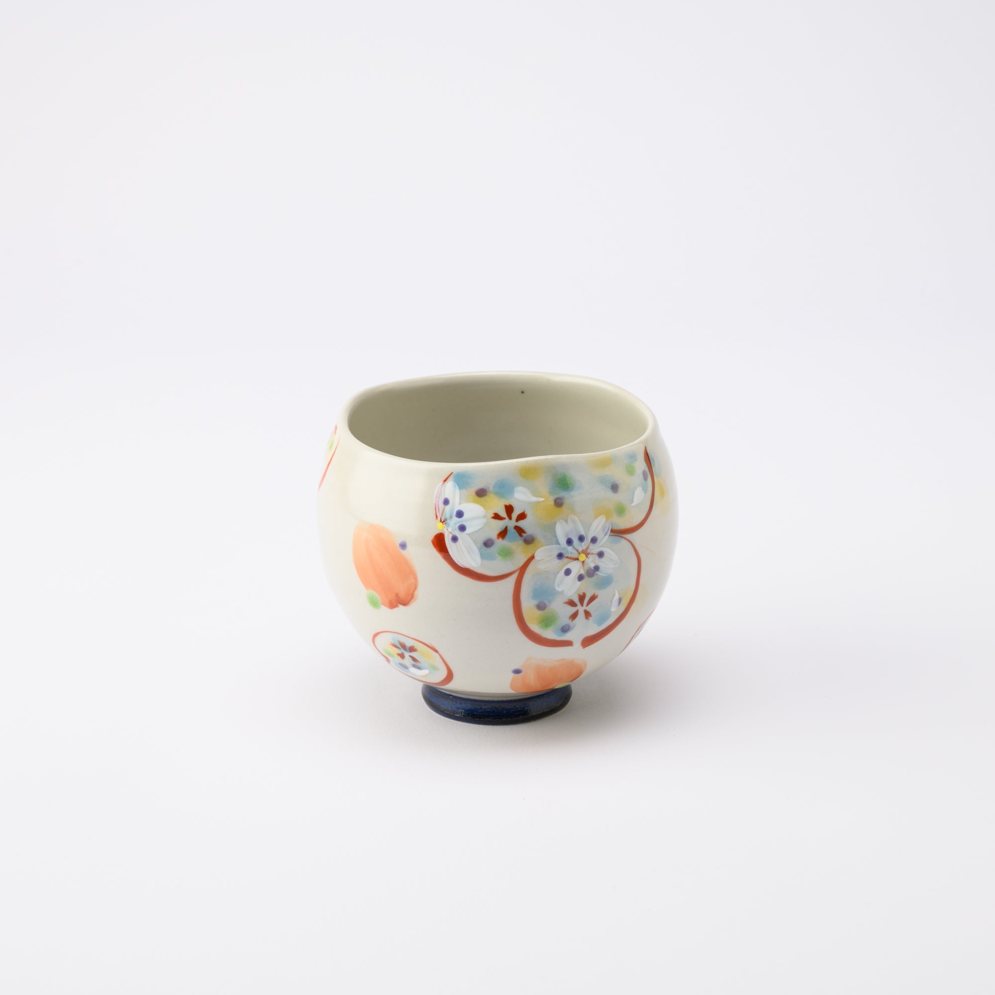 Kokuzou Kiln Sakura Kutani Yunomi Japanese Teacup - MUSUBI KILN - Quality Japanese Tableware and Gift