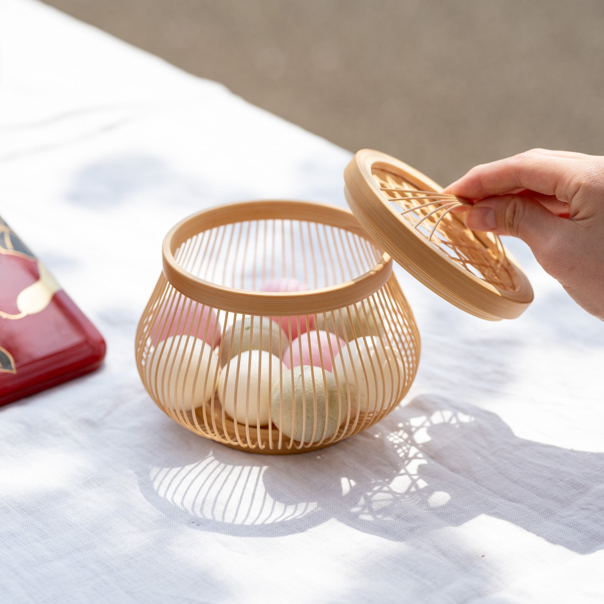 Komachi Suruga Bamboo Basketry Basket with Lid - MUSUBI KILN - Quality Japanese Tableware and Gift