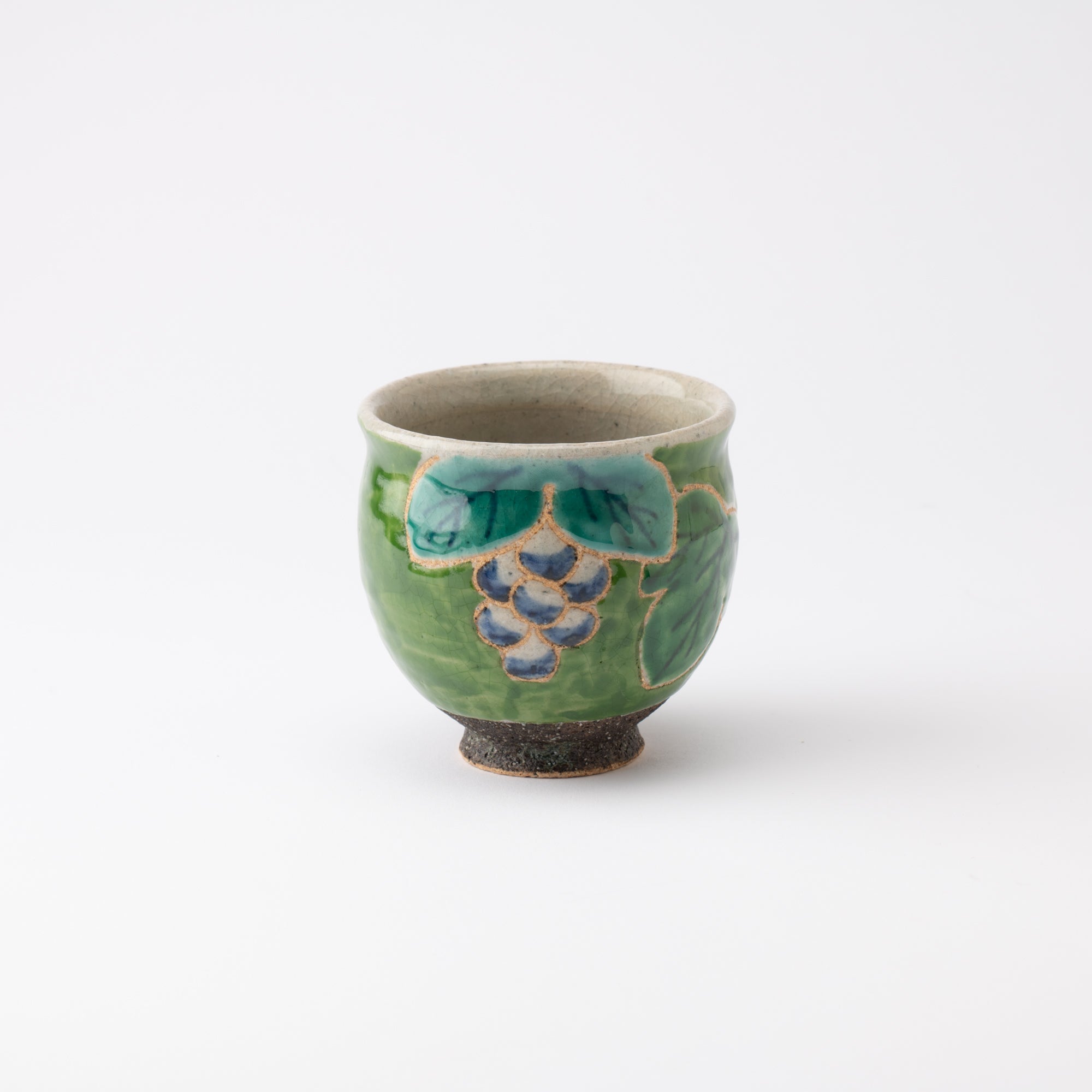 Kousai Kiln Green Grape Hasami Yunomi Japanese Teacup L - MUSUBI KILN - Quality Japanese Tableware and Gift