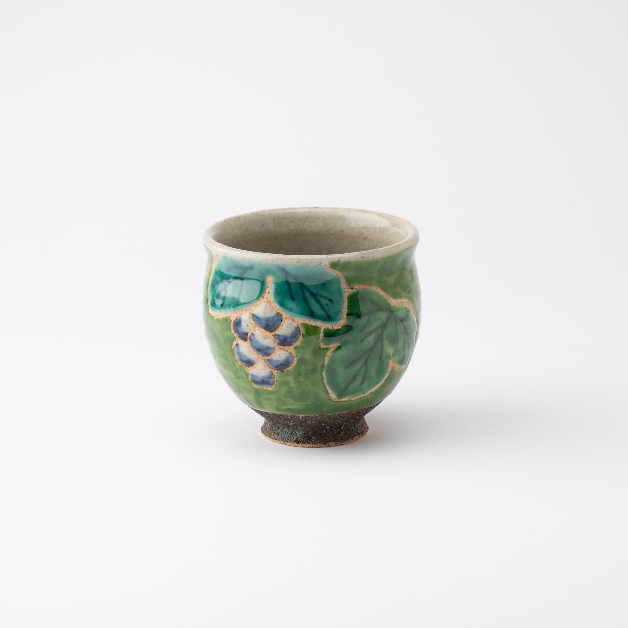 Kousai Kiln Green Grape Hasami Yunomi Japanese Teacup L - MUSUBI KILN - Quality Japanese Tableware and Gift