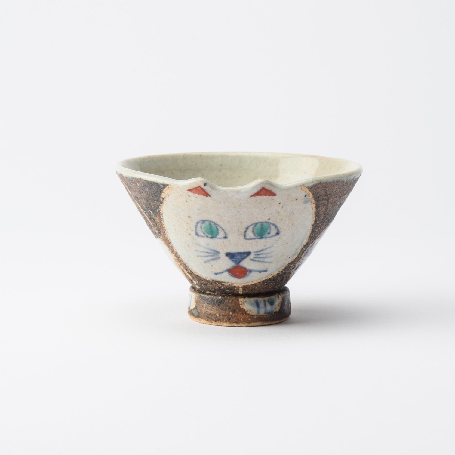 Kousai Kiln Playful Cat Hasami Japanese Rice Bowl - MUSUBI KILN - Quality Japanese Tableware and Gift