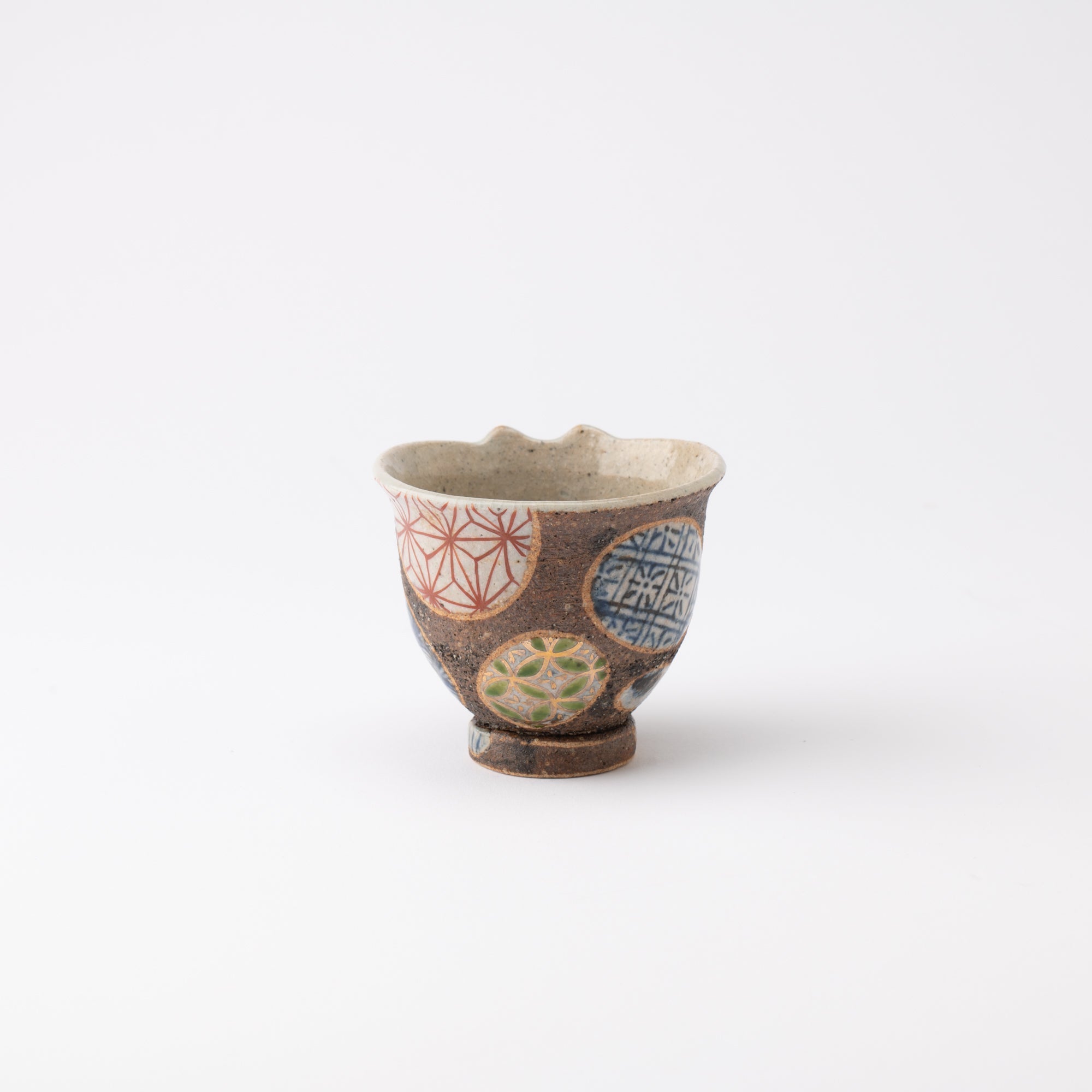 Kousai Kiln Playful Cat Hasami Small Yunomi Japanese Teacup - MUSUBI KILN - Quality Japanese Tableware and Gift