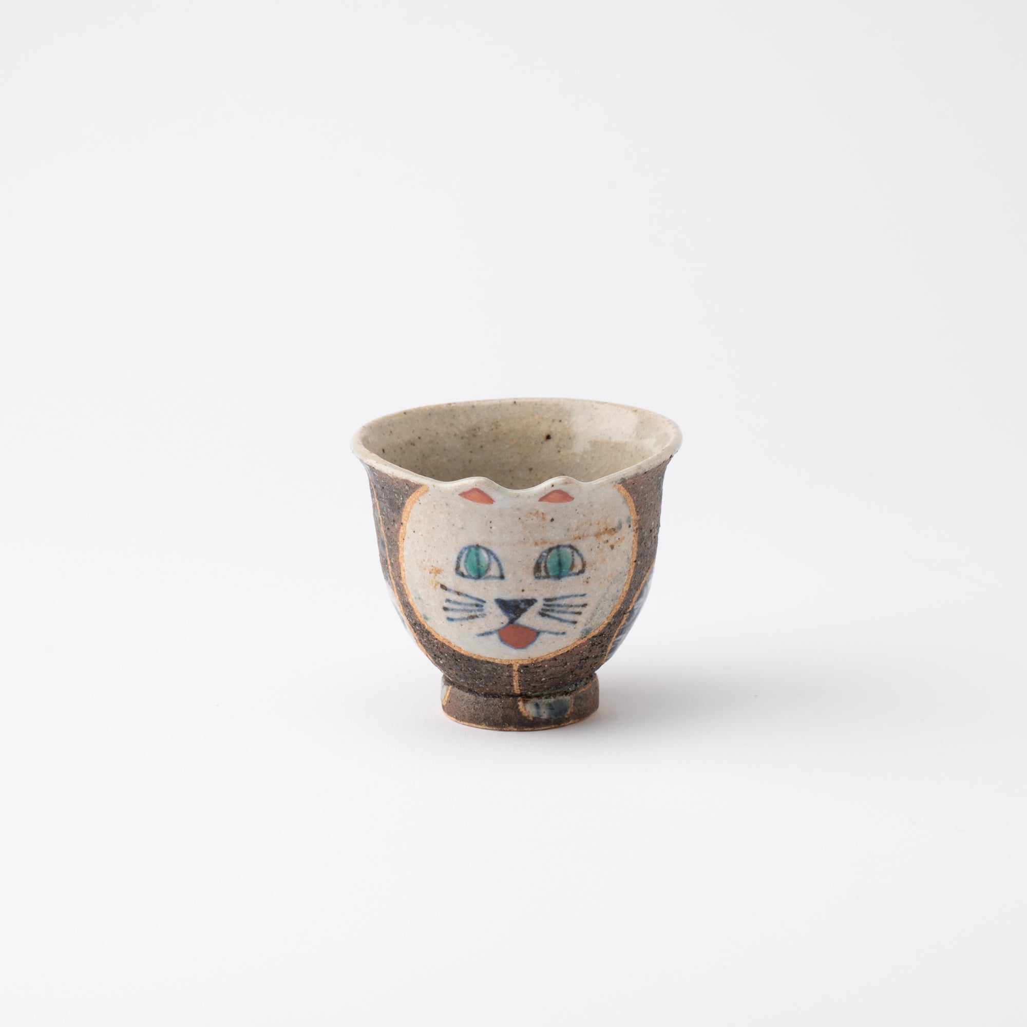 Kousai Kiln Playful Cat Hasami Small Yunomi Japanese Teacup - MUSUBI KILN - Quality Japanese Tableware and Gift