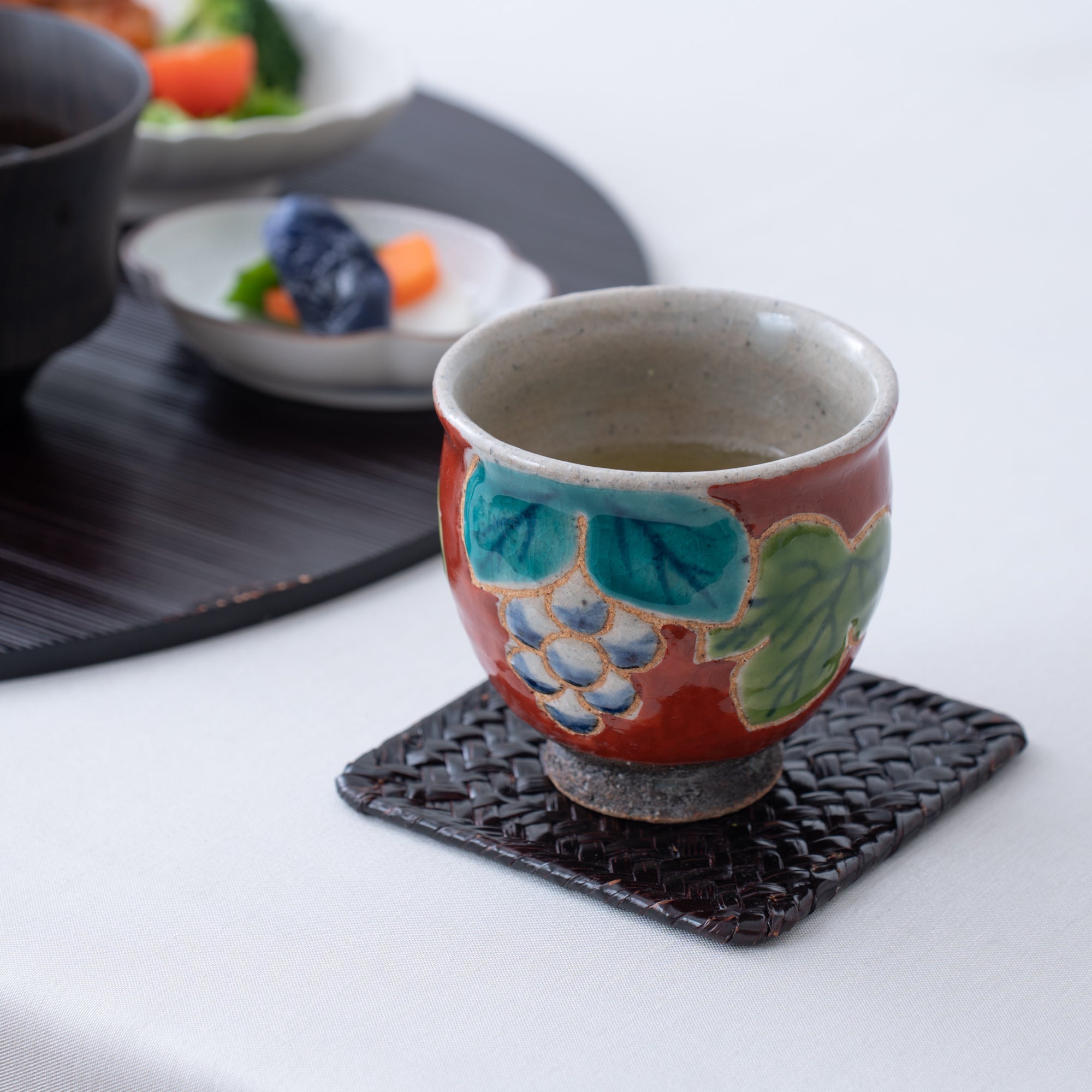 Kousai Kiln Red Grape Hasami Yunomi Japanese Teacup S - MUSUBI KILN - Quality Japanese Tableware and Gift