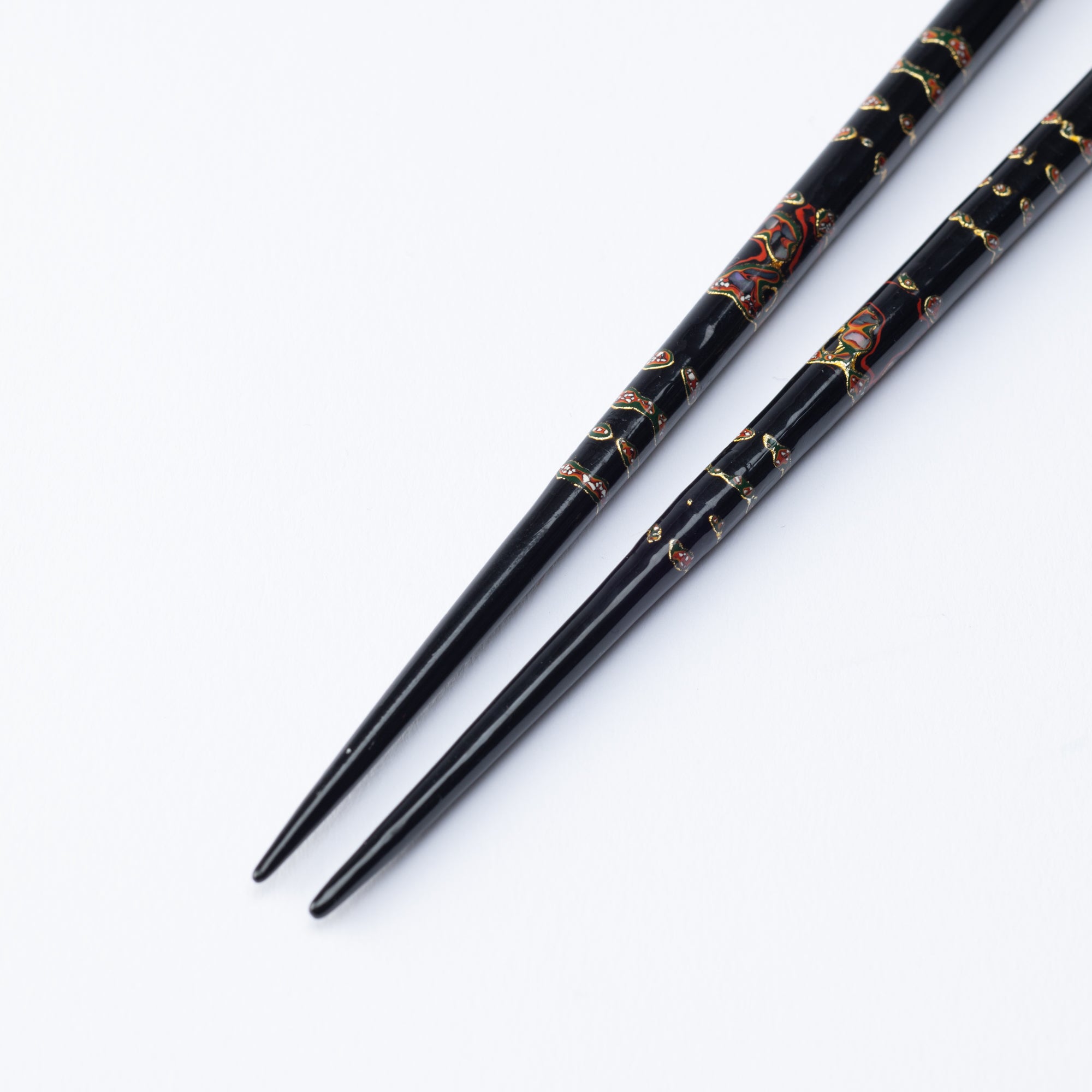 Matsukan Chiyo - Nishiki Wakasa Lacquerware Set of Two Pairs of Chopsticks 23.5 cm (9.3 in) / 21.5 cm (8.5 in) - MUSUBI KILN - Quality Japanese Tableware and Gift