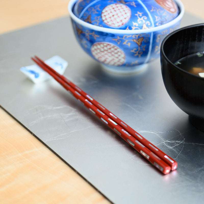 Matsukan Kai - Kiriko Wakasa Lacquerware Set of Two Pairs of Chopsticks 23.5 cm (9.3 in) / 21.5 cm (8.5 in) - MUSUBI KILN - Quality Japanese Tableware and Gift