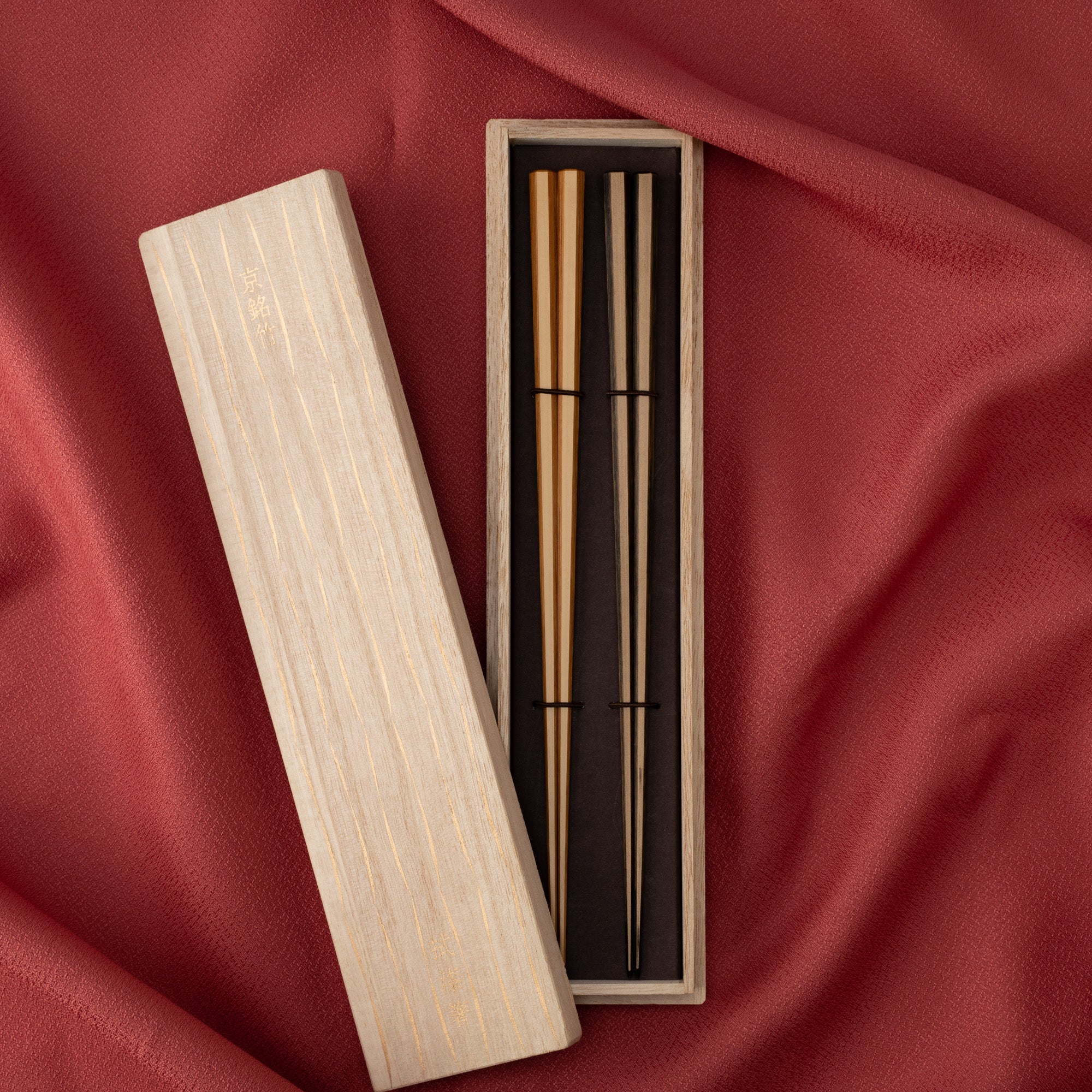 Matsukan Octagonal Shiratake Kyoto Bamboo Wakasa Lacquerware Chopsticks Set of Two Pairs of Chopsticks 24 cm (9.4 in) - MUSUBI KILN - Quality Japanese Tableware and Gift