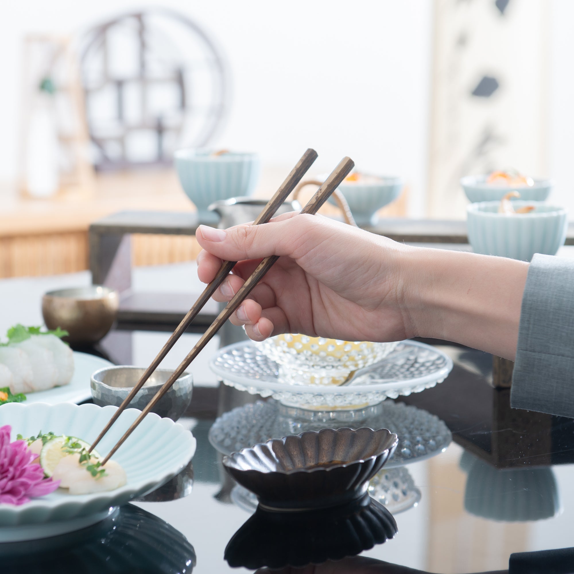 Matsukan Octagonal Zumen Kyoto Bamboo Wakasa Lacquerware Set of Two Pairs of Chopsticks 24 cm (9.4 in) - MUSUBI KILN - Quality Japanese Tableware and Gift