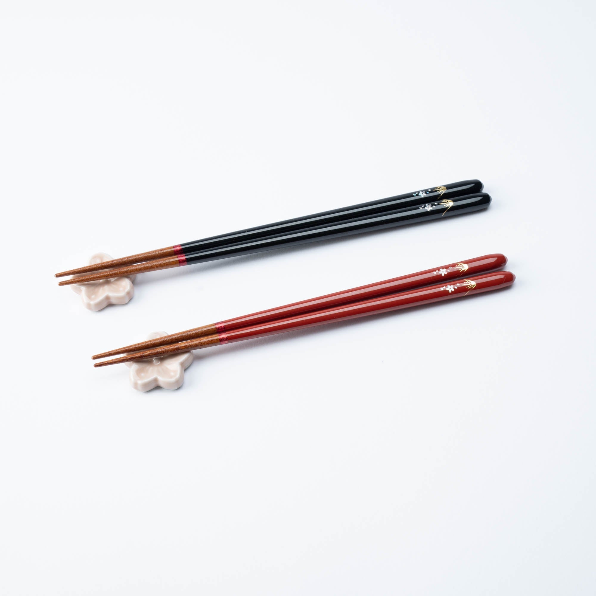 Matsukan Sakura Fuji Wakasa Lacquerware Set of Two Pairs of Chopsticks 23 cm (9.1 in) / 21.5 cm (8.5 in) with Chopstick Rests (Set of Two) - MUSUBI KILN - Quality Japanese Tableware and Gift