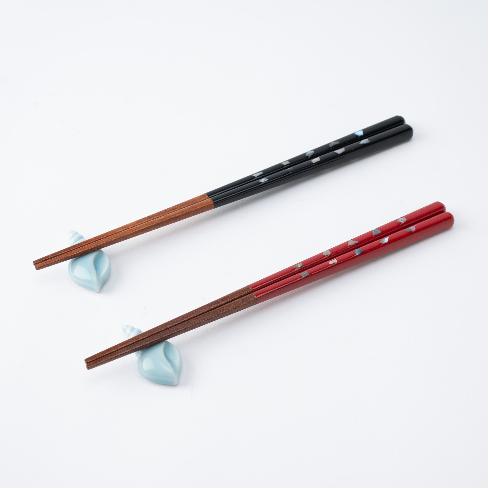 Matsukan Sound of the Sea Shell Inlay Half - Coated Wakasa Lacquerware Set of Two Pairs of Chopsticks 23 cm (9.1 in) / 21 cm (8.3 in) with Chopstick Rests (Set of Two) - MUSUBI KILN - Quality Japanese Tableware and Gift