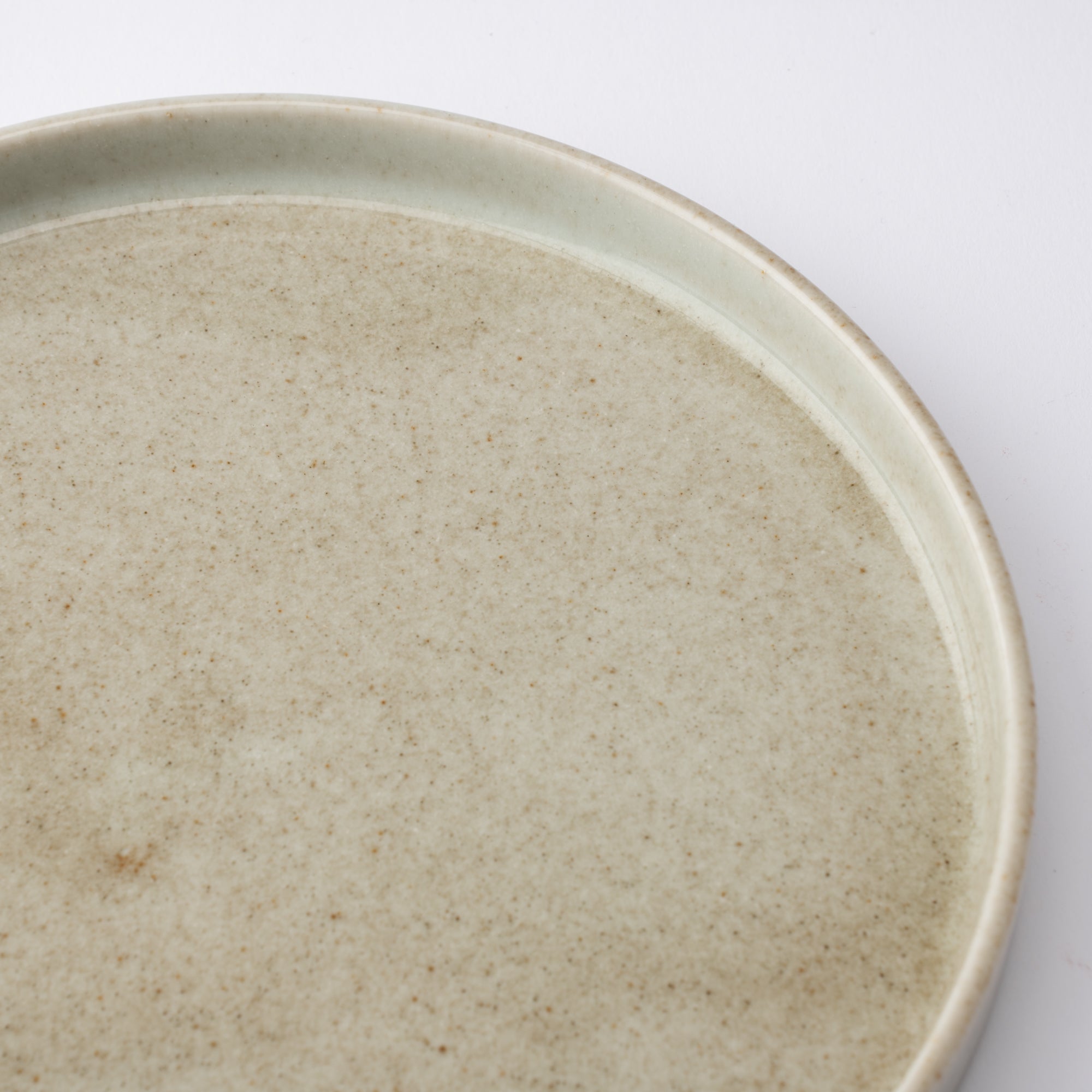 MERU Grains Luka Mino Ware Round Plate 8.3in - MUSUBI KILN - Quality Japanese Tableware and Gift