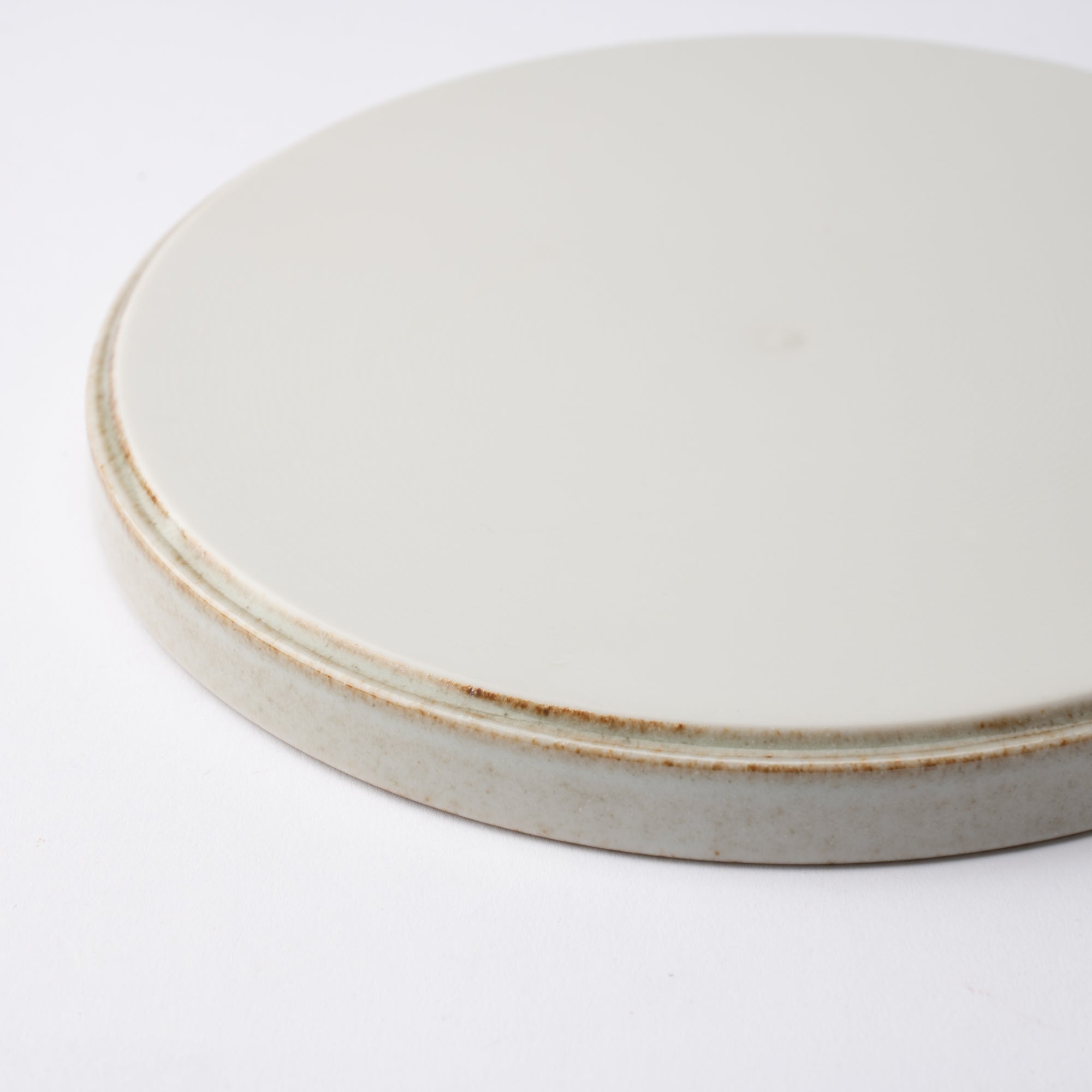 MERU Grains Luka Mino Ware Round Plate 8.3in - MUSUBI KILN - Quality Japanese Tableware and Gift