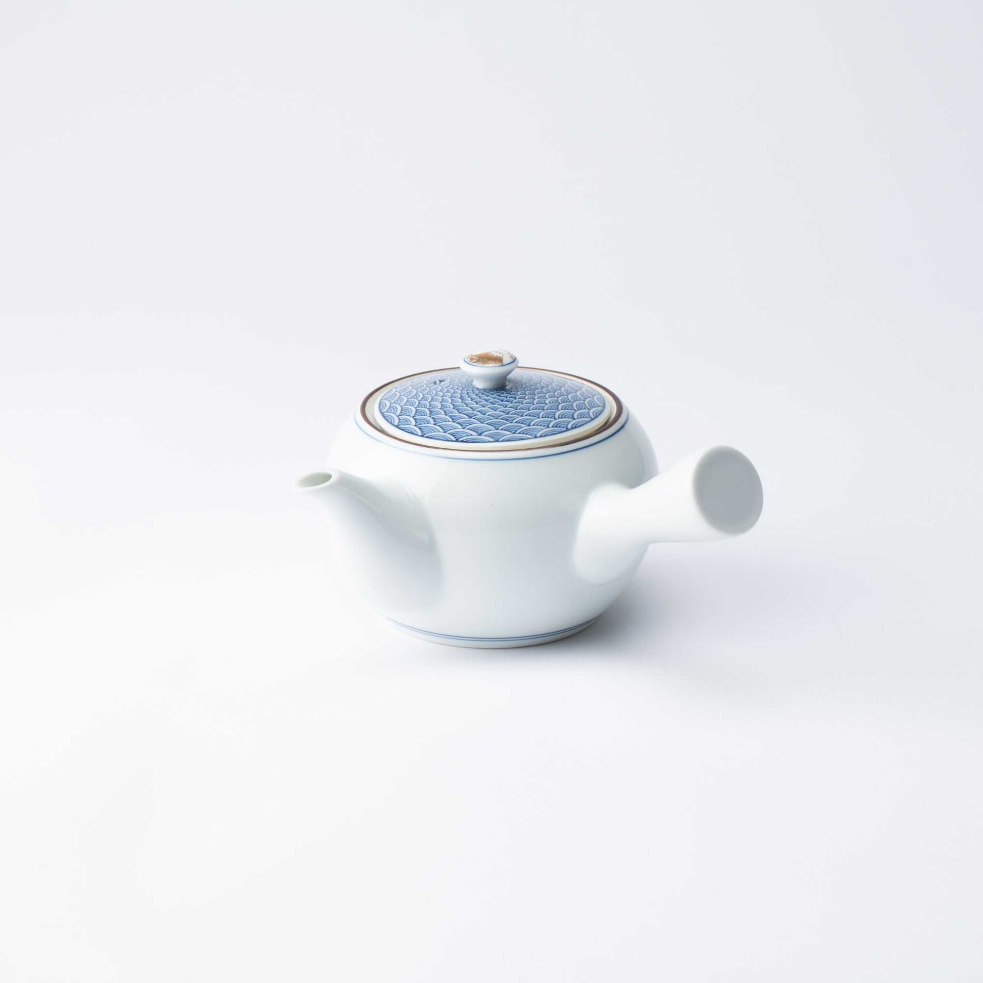 Midou Kiln Seigaiha Blue Wave Hasami Japanese Teapot 370ml (12.5oz) - MUSUBI KILN - Quality Japanese Tableware and Gift