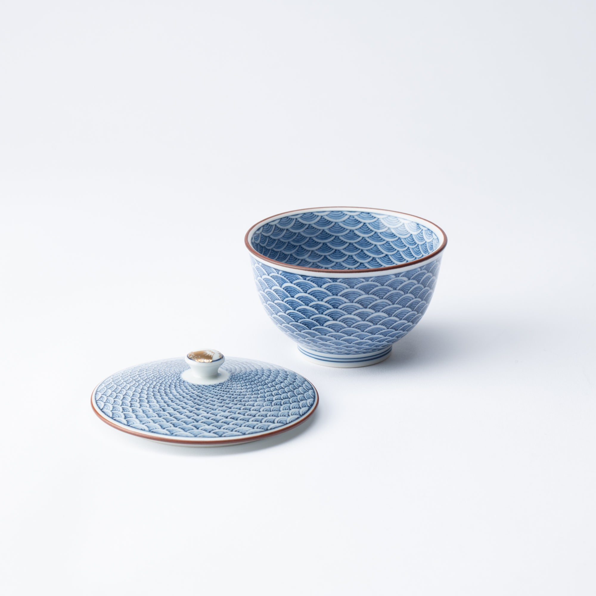 Midou Kiln Seigaiha Blue Wave Hasami Japanese Teapot Set 23.7 oz (700 ml) - MUSUBI KILN - Quality Japanese Tableware and Gift