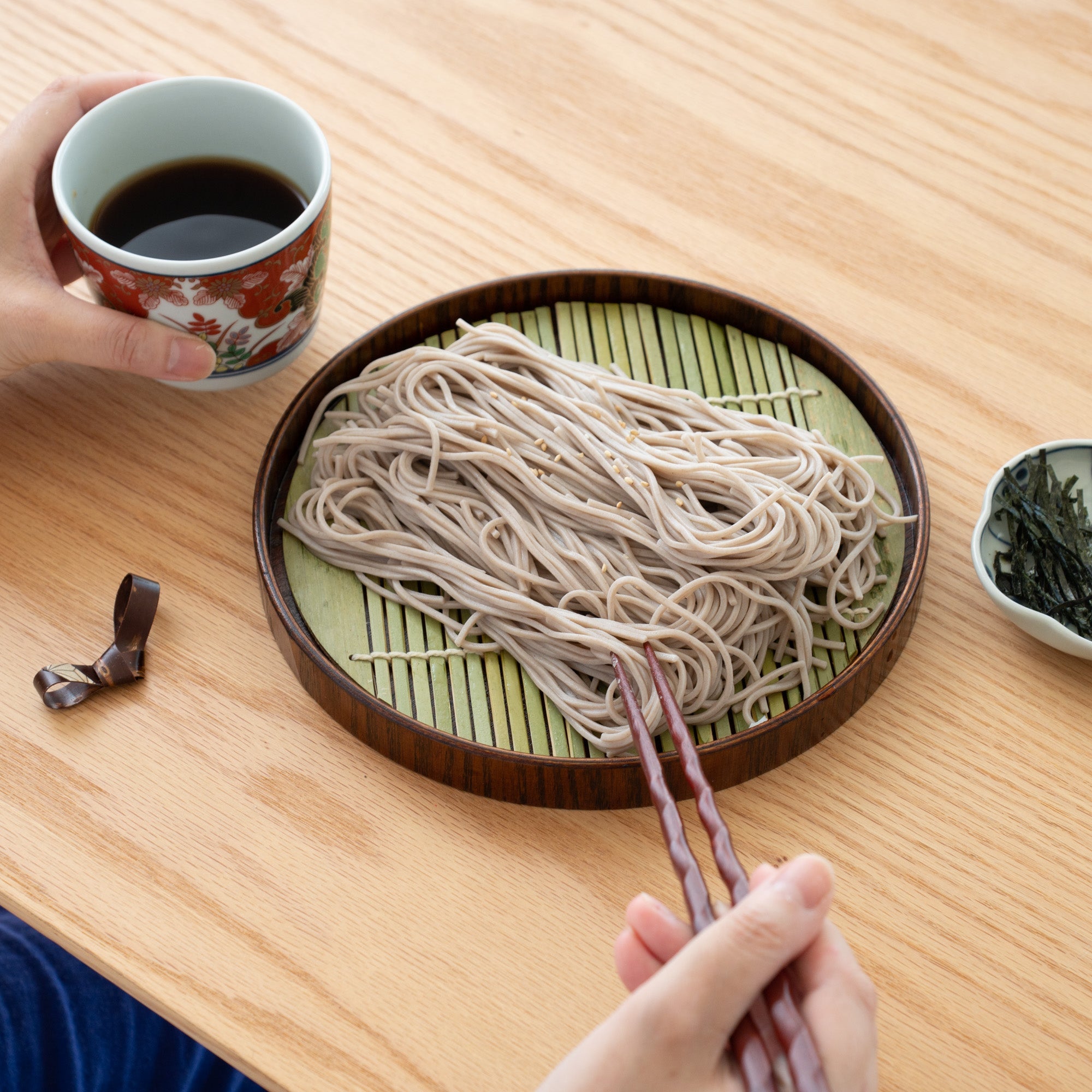 Miyabi Urushi Round Japanese Soba Bamboo Strainer - MUSUBI KILN - Quality Japanese Tableware and Gift