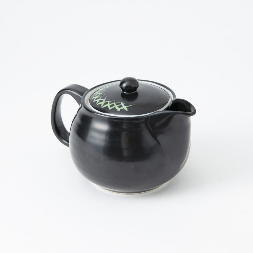 Moon Rabbit Kutani Japanese Teapot 12.2oz(360ml) - MUSUBI KILN - Quality Japanese Tableware and Gift