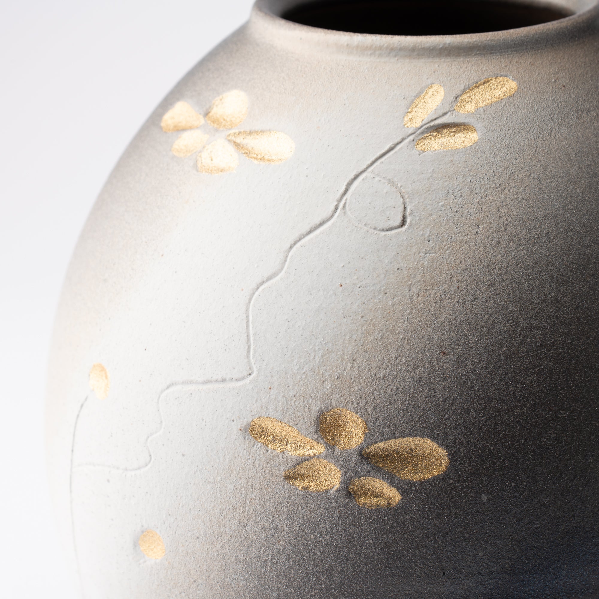 Moonlit Night Gold Shigaraki Ware Flower Vase - MUSUBI KILN - Quality Japanese Tableware and Gift