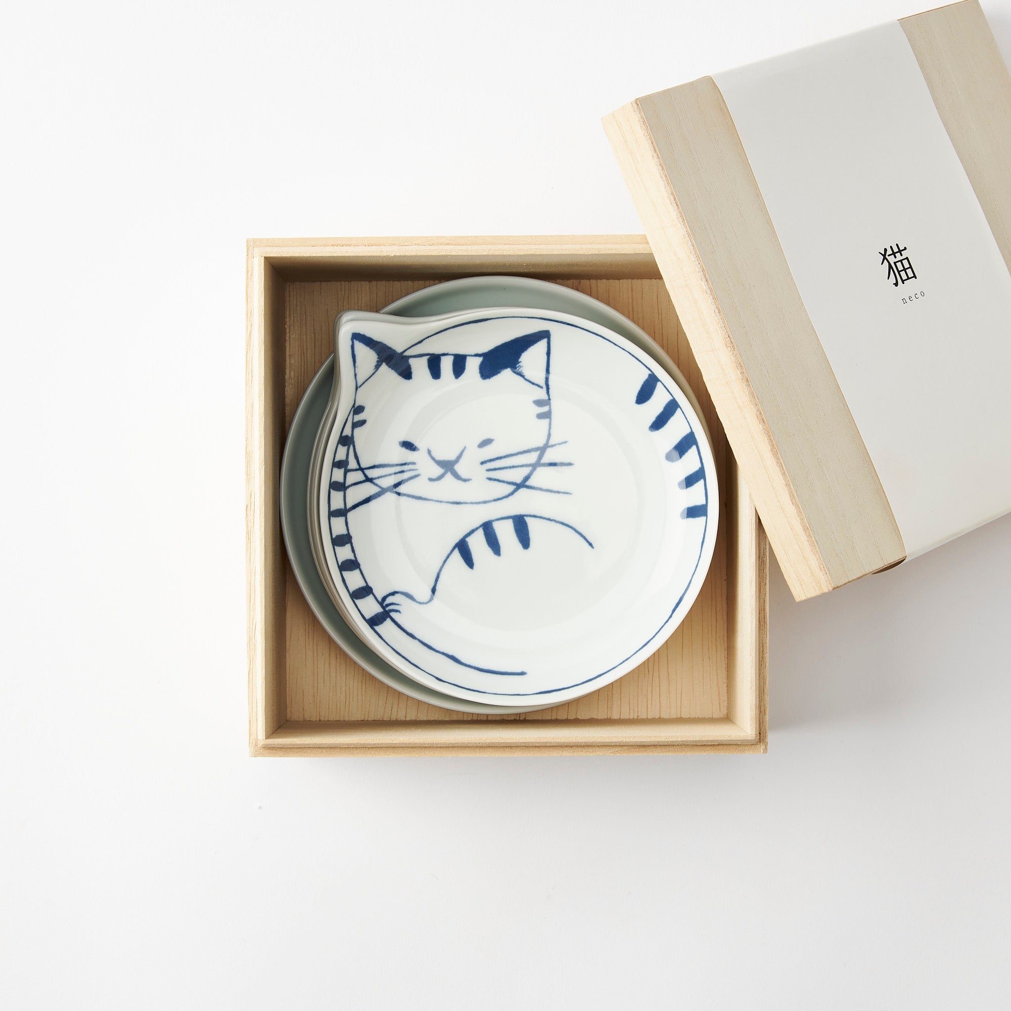 Neco Hasami Cat Plate Set - MUSUBI KILN - Quality Japanese Tableware and Gift