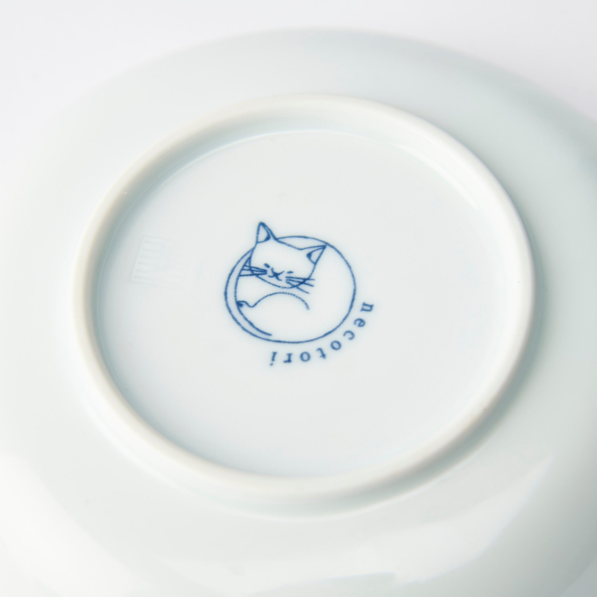 Neco Hasami Cat Plate Set - MUSUBI KILN - Quality Japanese Tableware and Gift