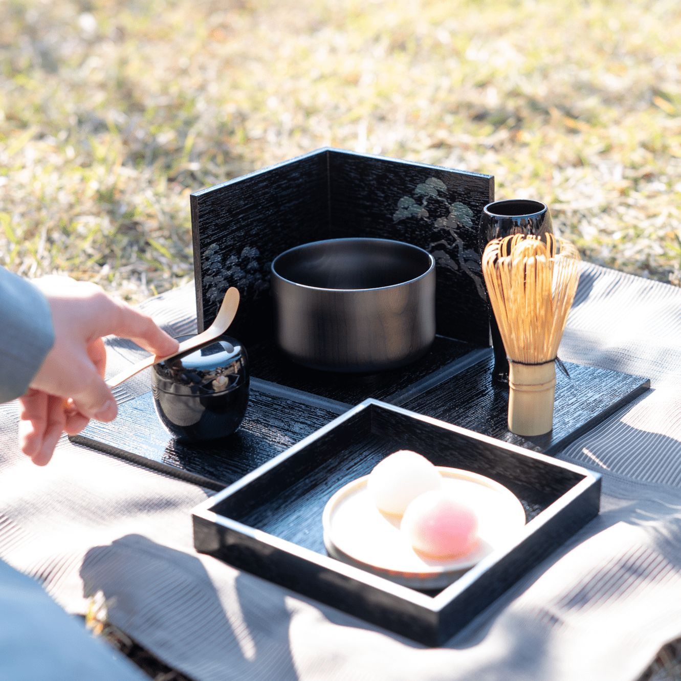 Nishimoto Ippuku Black Pine Yamanaka Lacquerware Matcha Tea Set - MUSUBI KILN - Quality Japanese Tableware and Gift