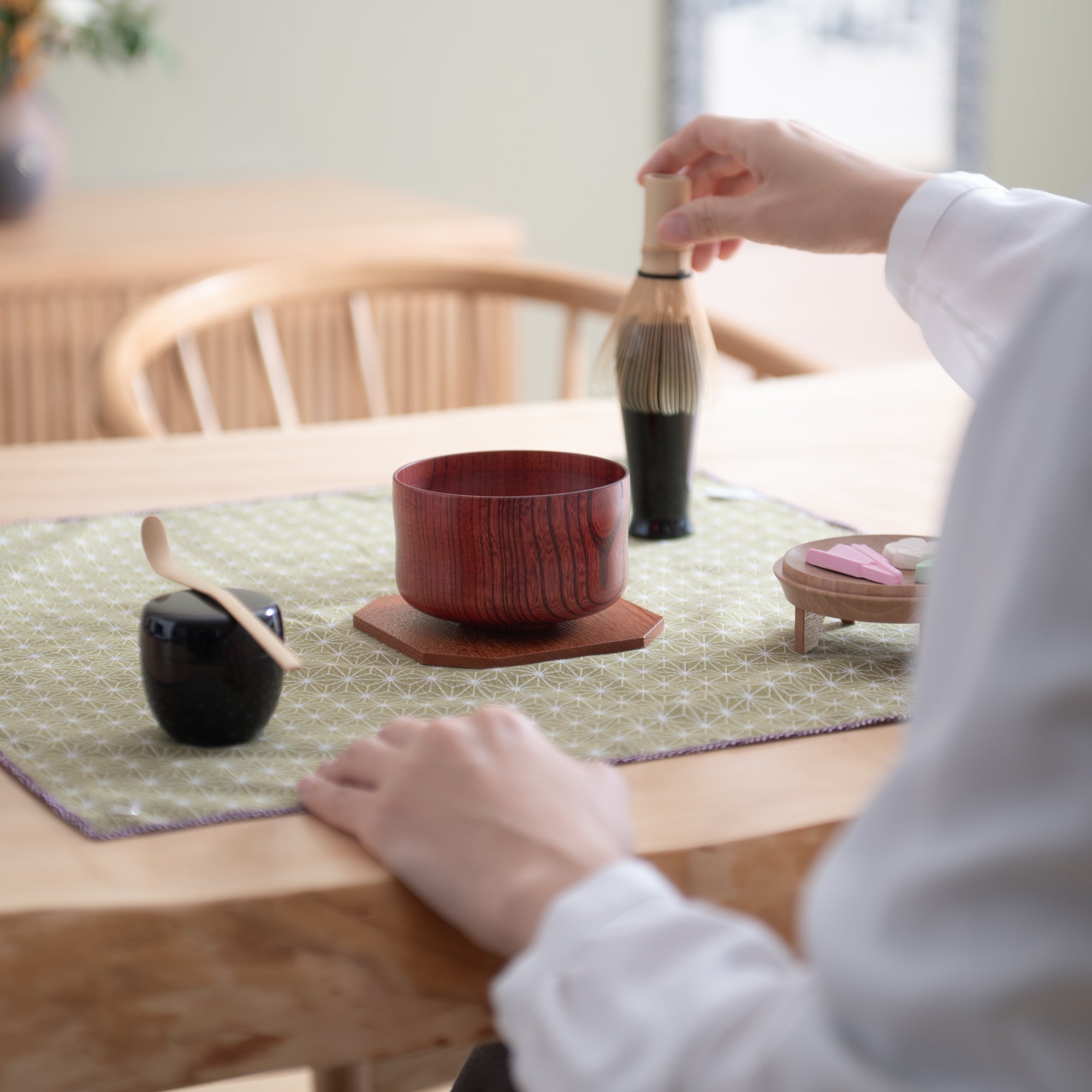 Nishimoto Ippuku Yamanaka Lacquerware Matcha Tea Set with Purple Furoshiki - MUSUBI KILN - Quality Japanese Tableware and Gift