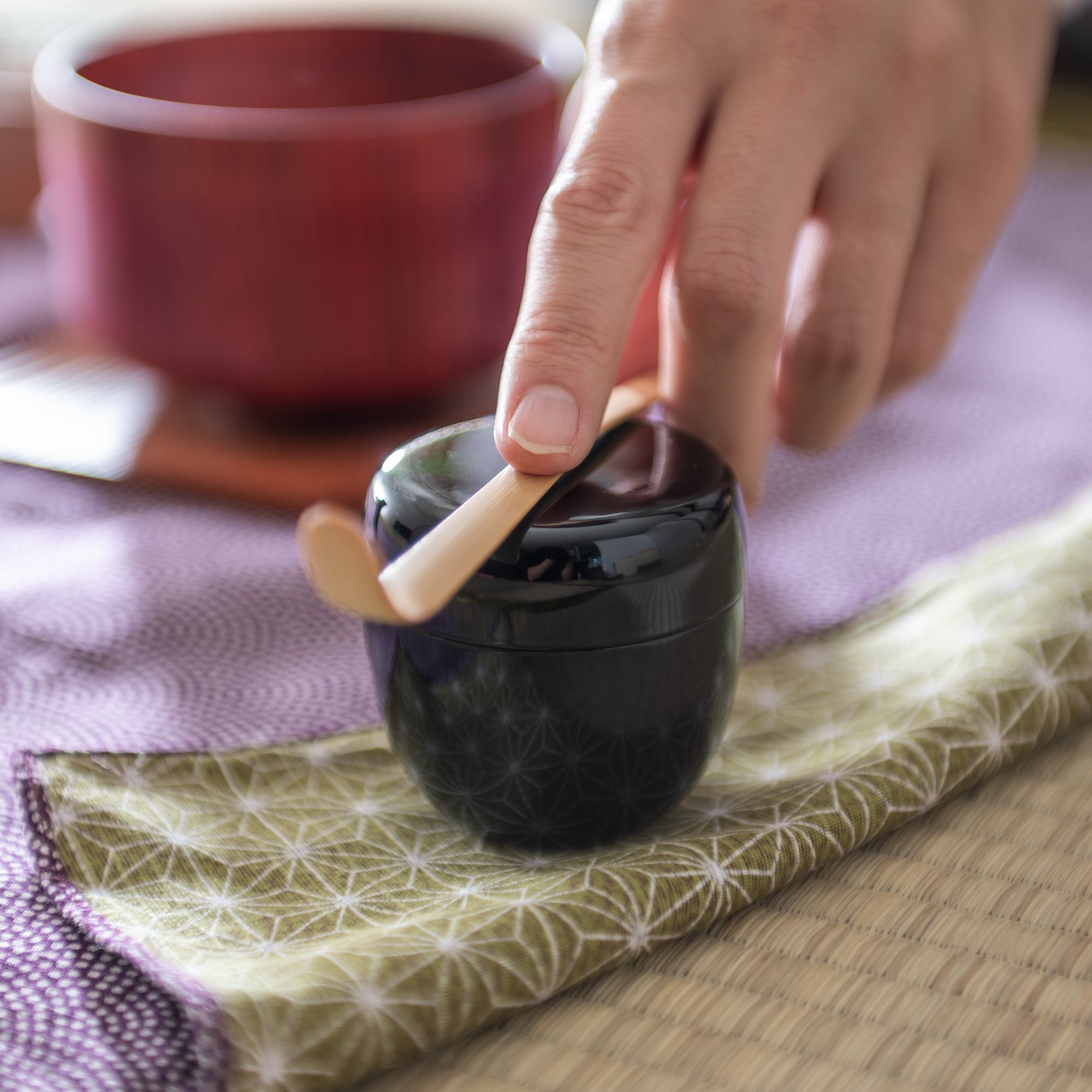 Nishimoto Ippuku Yamanaka Lacquerware Matcha Tea Set with Purple Furoshiki - MUSUBI KILN - Quality Japanese Tableware and Gift