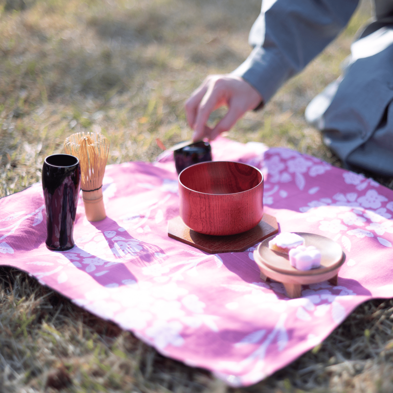 Nishimoto Ippuku Yamanaka Lacquerware Matcha Tea Set with Sakura Furoshiki - MUSUBI KILN - Quality Japanese Tableware and Gift