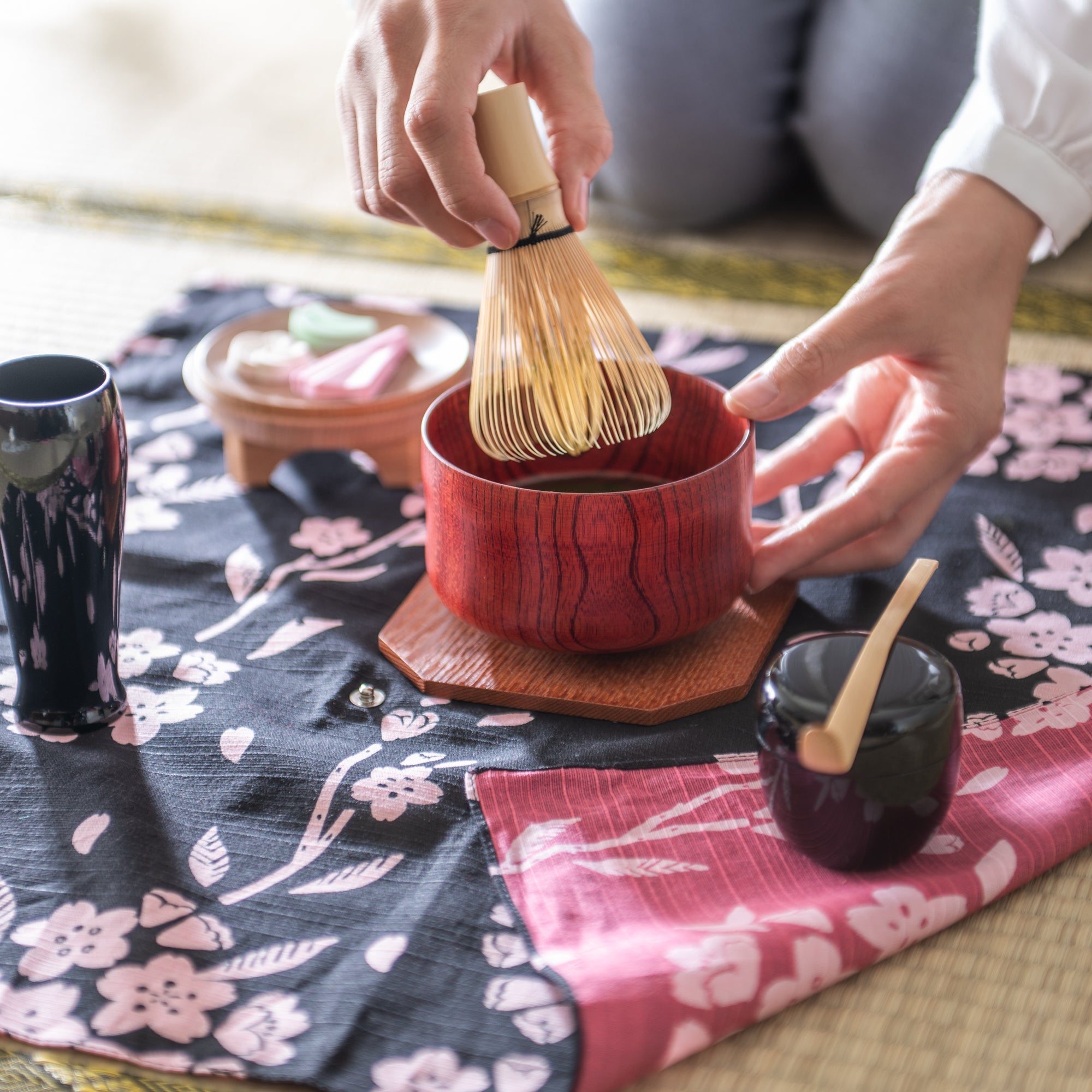 Nishimoto Ippuku Yamanaka Lacquerware Matcha Tea Set with Sakura Furoshiki - MUSUBI KILN - Quality Japanese Tableware and Gift