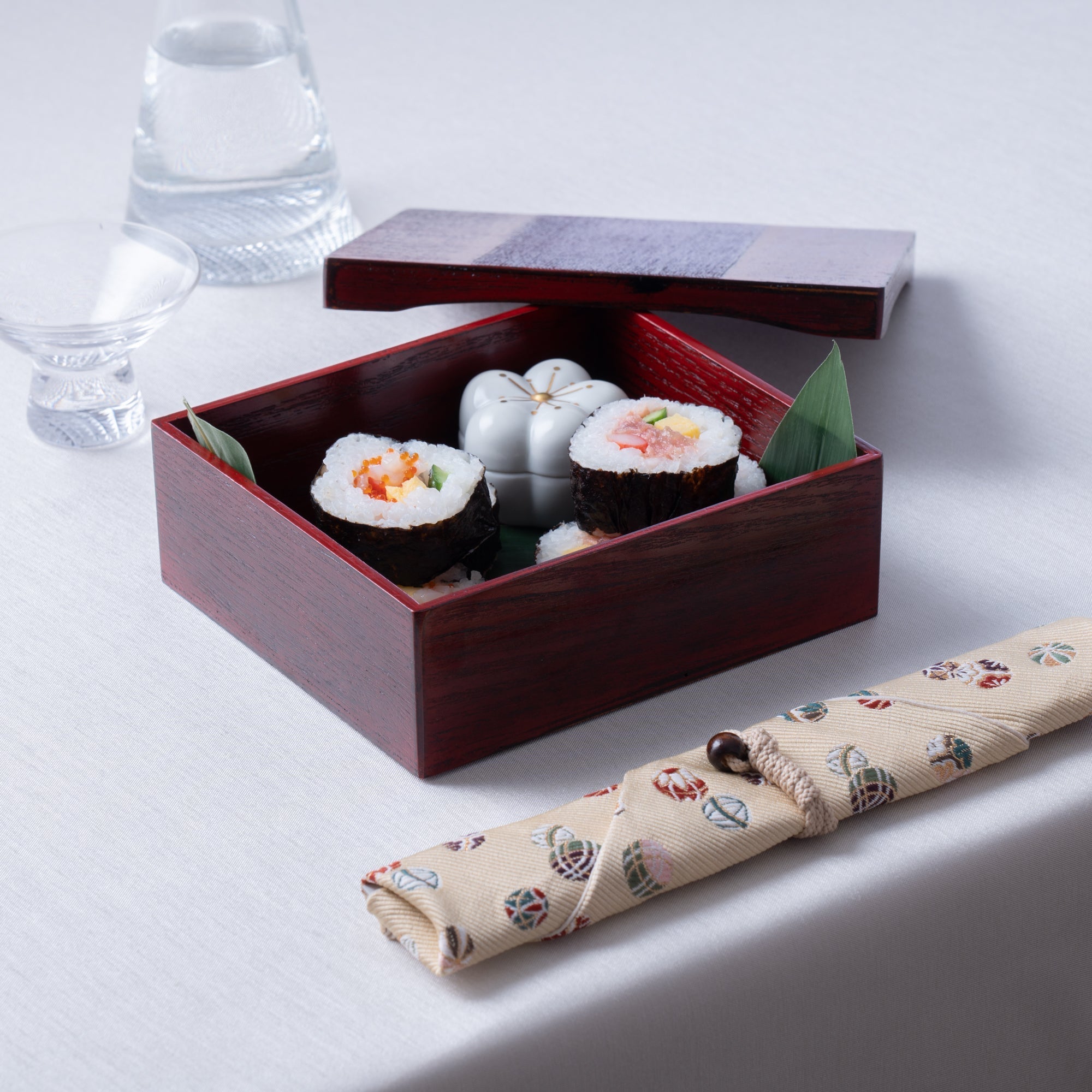 Nunome Line Yamanaka Lacquerware Square Bento Box - MUSUBI KILN - Quality Japanese Tableware and Gift