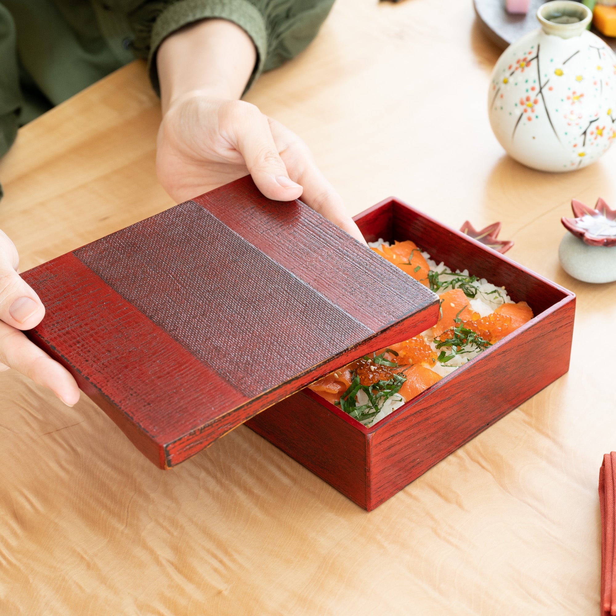 Nunome Line Yamanaka Lacquerware Square Bento Box - MUSUBI KILN - Quality Japanese Tableware and Gift