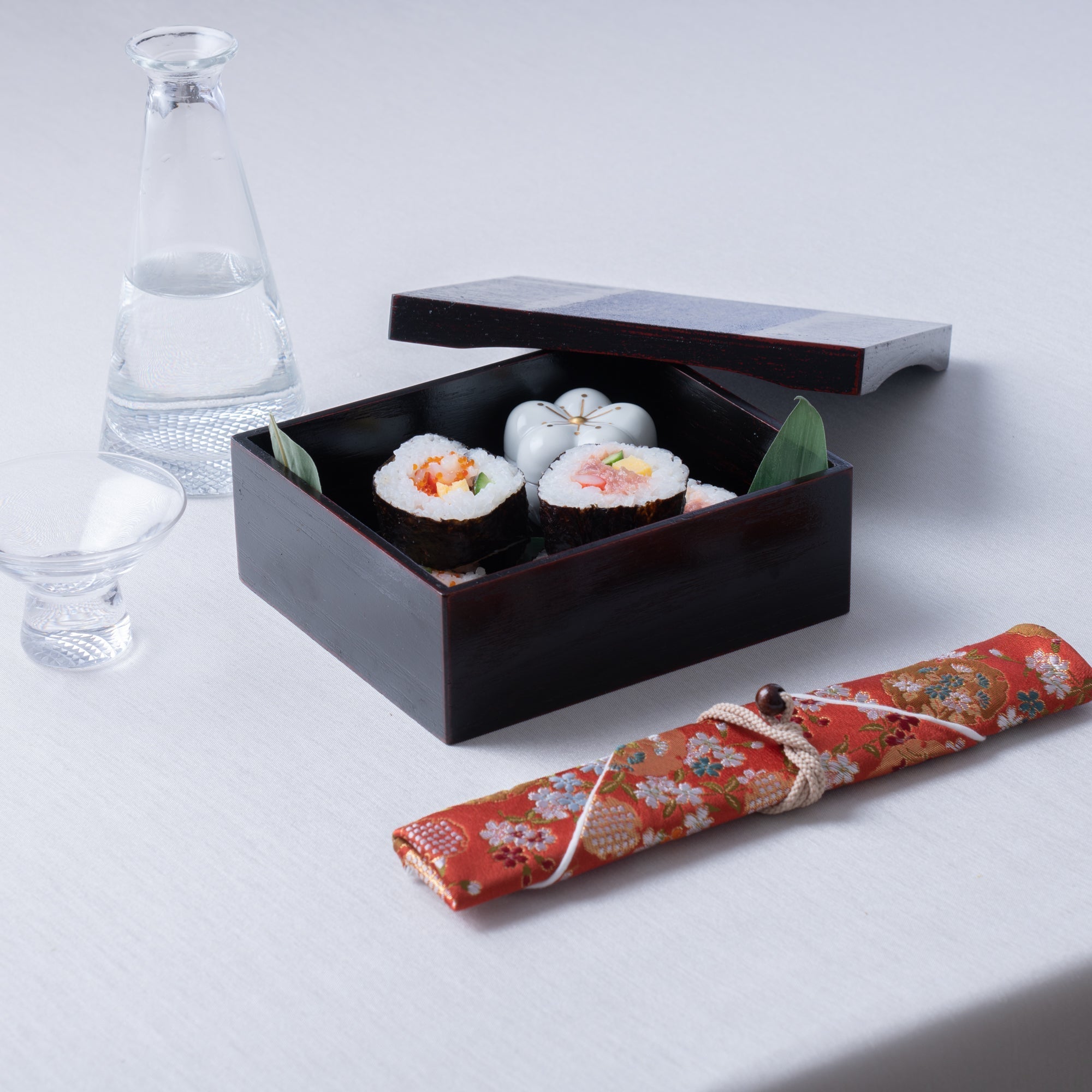 Nunome Line Yamanaka Lacquerware Square Bento Box - MUSUBI KILN - Quality Japanese Tableware and Gift