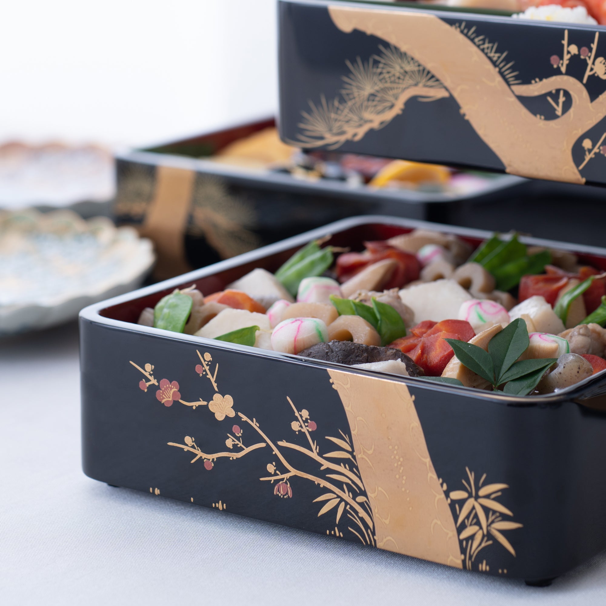 Pine Bamboo and Plum Echizen Lacquerware Three Tiers Jubako Bento Box - MUSUBI KILN - Quality Japanese Tableware and Gift