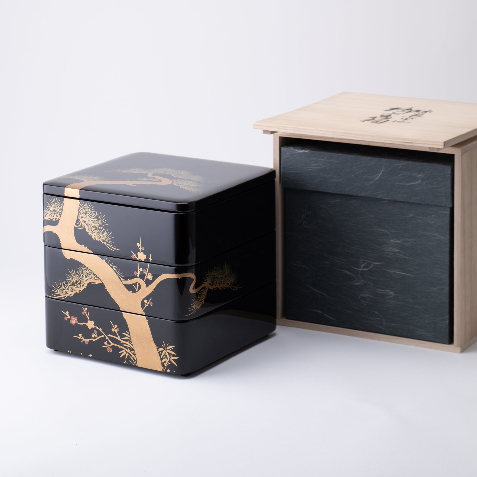 Pine Bamboo and Plum Echizen Lacquerware Three Tiers Jubako Bento Box - MUSUBI KILN - Quality Japanese Tableware and Gift