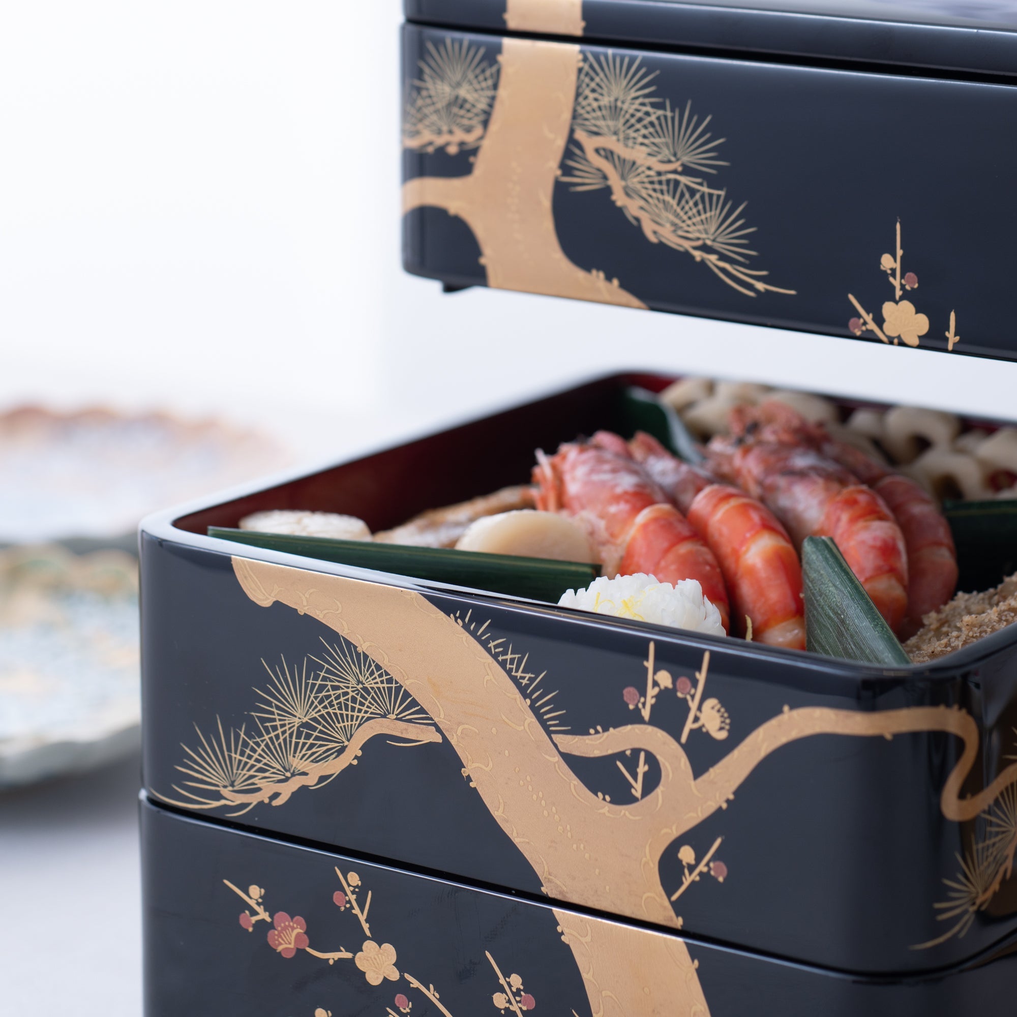 Pine Bamboo and Plum Echizen Lacquerware Three Tiers Jubako Bento Box - MUSUBI KILN - Quality Japanese Tableware and Gift