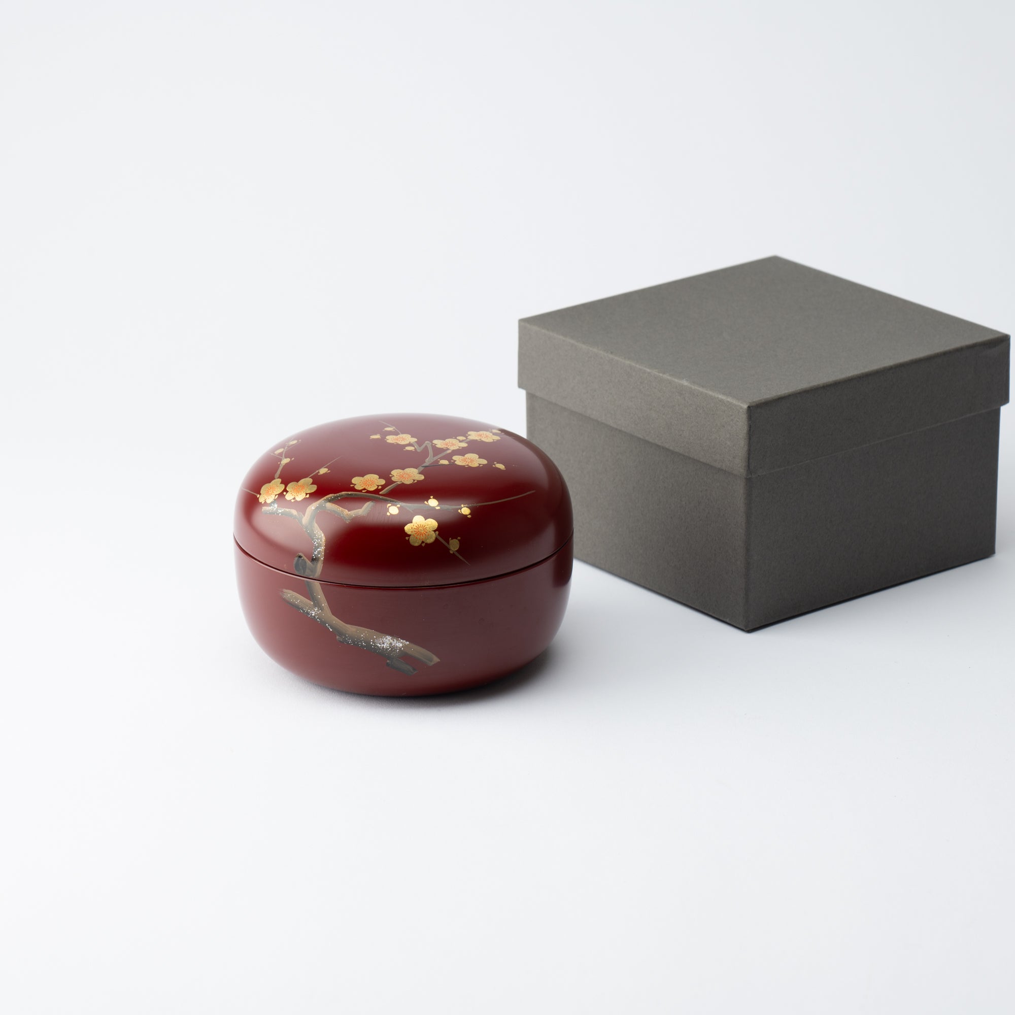 Plum Branch Maki - e Yamanaka Lacquerware Candy Box Small - MUSUBI KILN - Quality Japanese Tableware and Gift