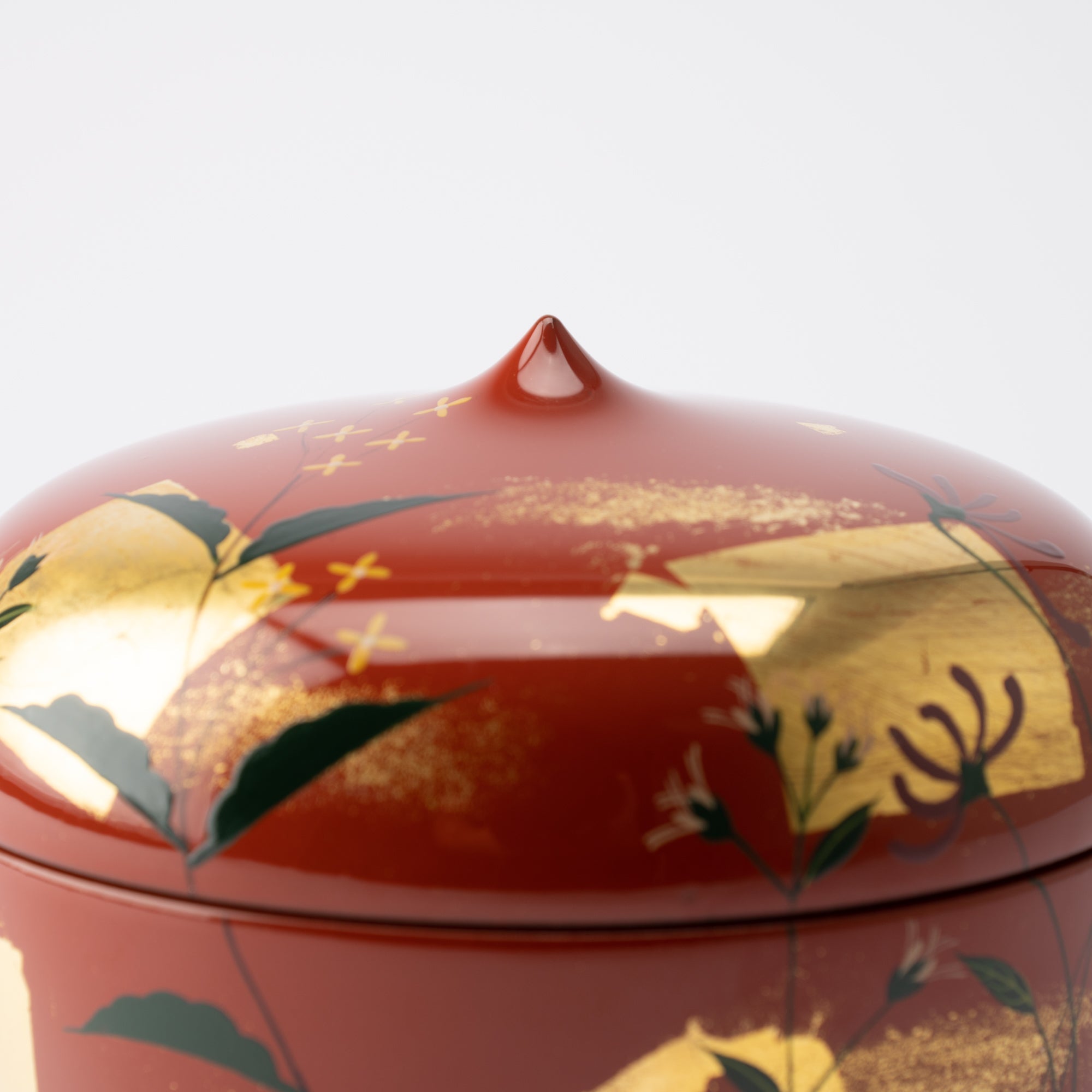 Red Spring Flowers Yamanaka Lacquerware Candy Box - MUSUBI KILN - Quality Japanese Tableware and Gift