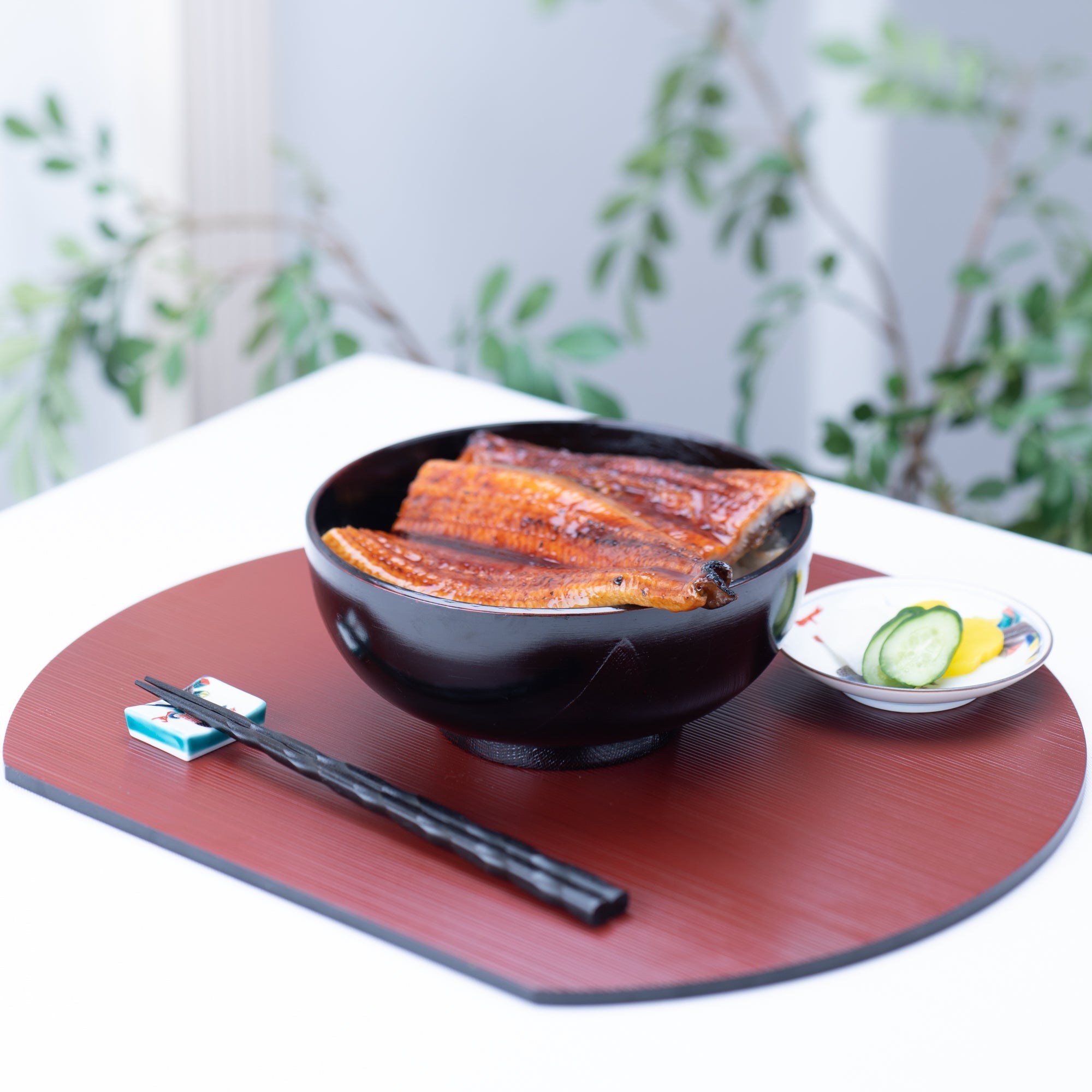 Reversible Half Moon Hegi - me Yamanaka Lacquerware Placemat - MUSUBI KILN - Quality Japanese Tableware and Gift