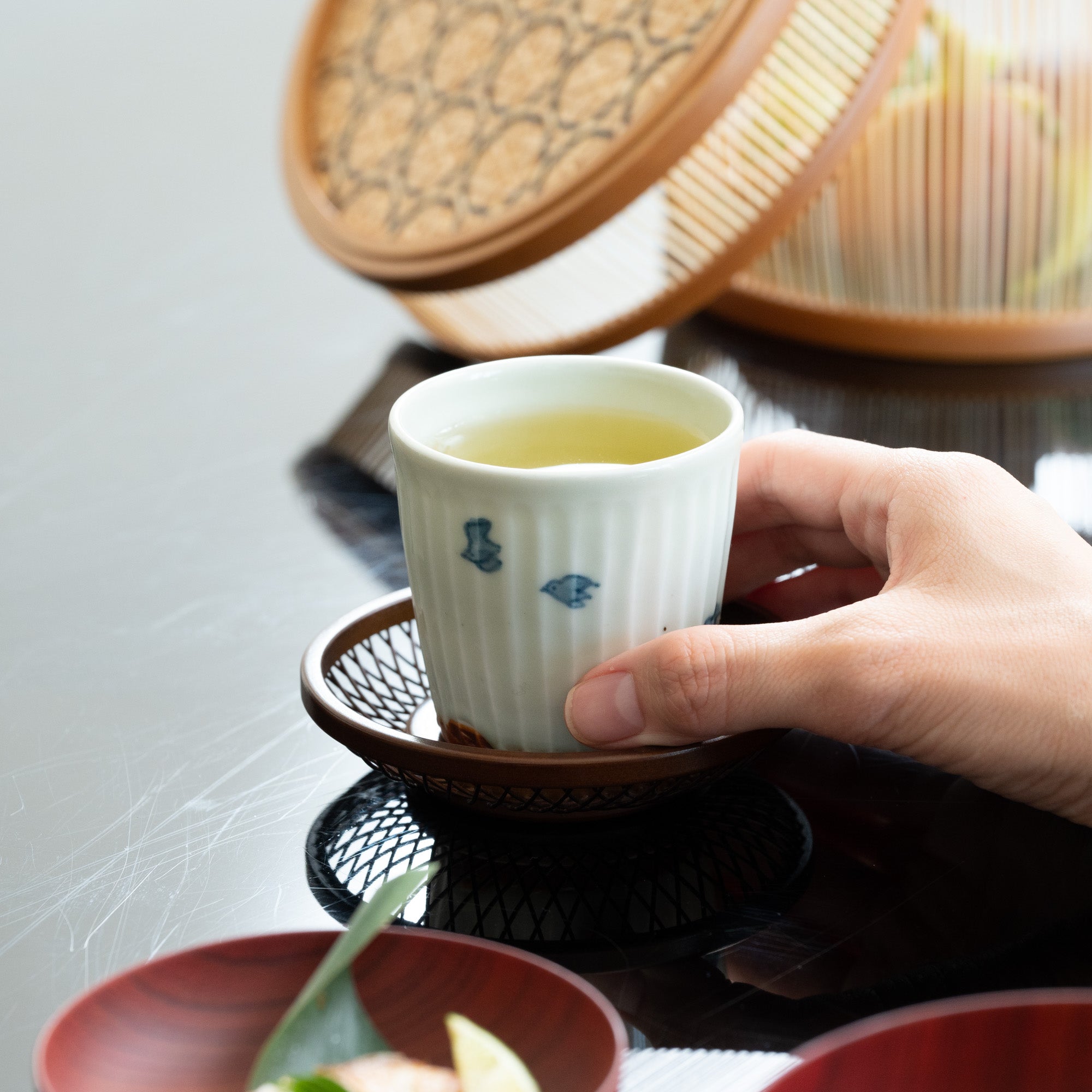 Ri Sanpei Chidori Arita Guinomi Sake Cup - MUSUBI KILN - Quality Japanese Tableware and Gift