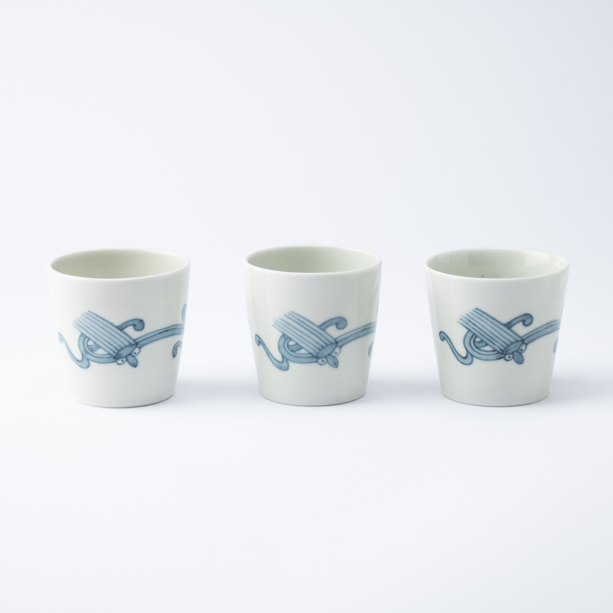 Ri Sanpei Dragon Arita Guinomi Sake Cup - MUSUBI KILN - Quality Japanese Tableware and Gift