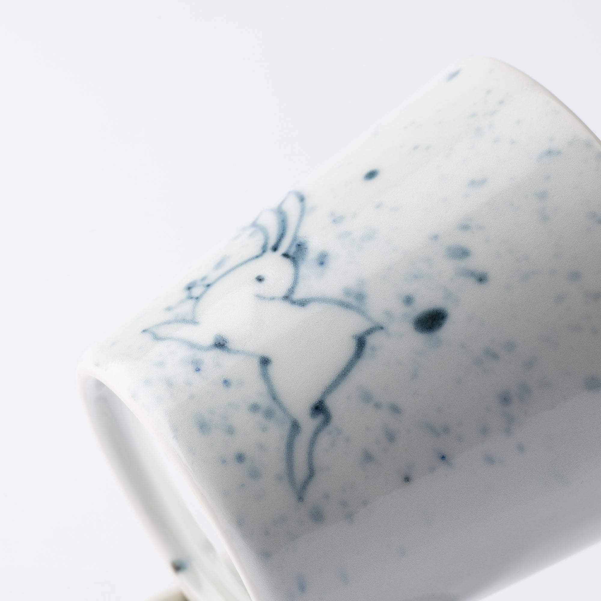 Ri Sanpei Moon Rabbit Arita Japanese Teacup - MUSUBI KILN - Quality Japanese Tableware and Gift