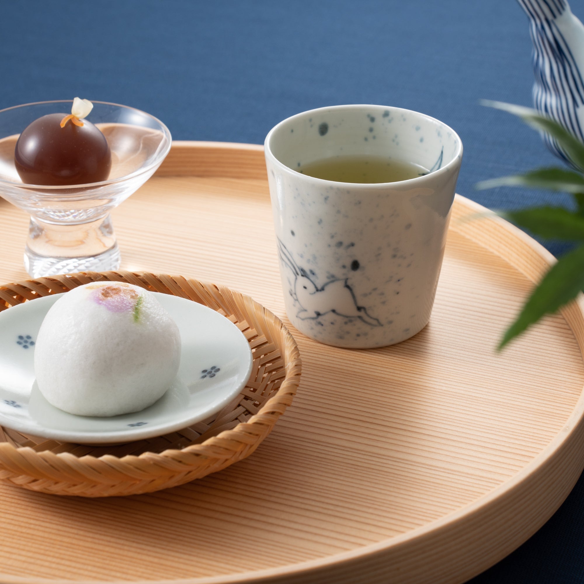 Ri Sanpei Moon Rabbit Arita Japanese Teacup - MUSUBI KILN - Quality Japanese Tableware and Gift