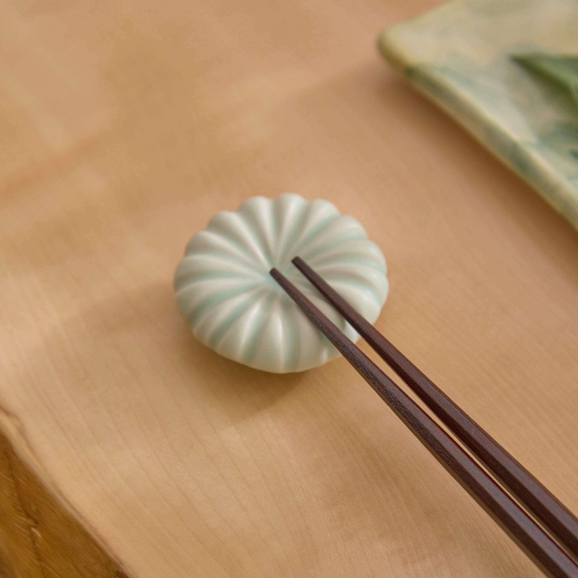 RINKA Usuki Chopstick Rest Set - MUSUBI KILN - Quality Japanese Tableware and Gift