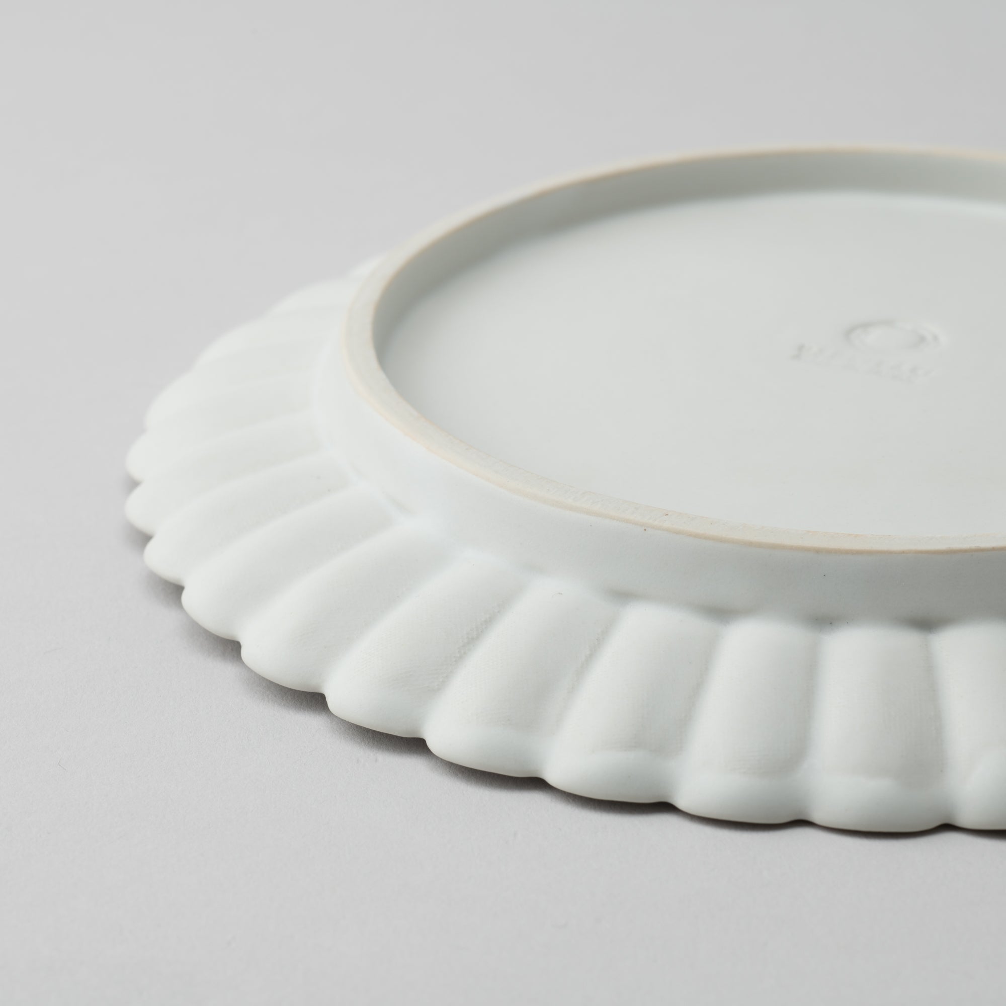 RINKA Usuki Round Plate - MUSUBI KILN - Quality Japanese Tableware and Gift